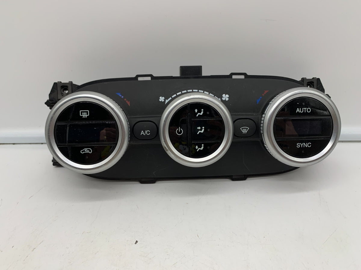 2012-2017 Fiat 500 Climate Control Dual Zone AC Heater Unit OEM C02B14060