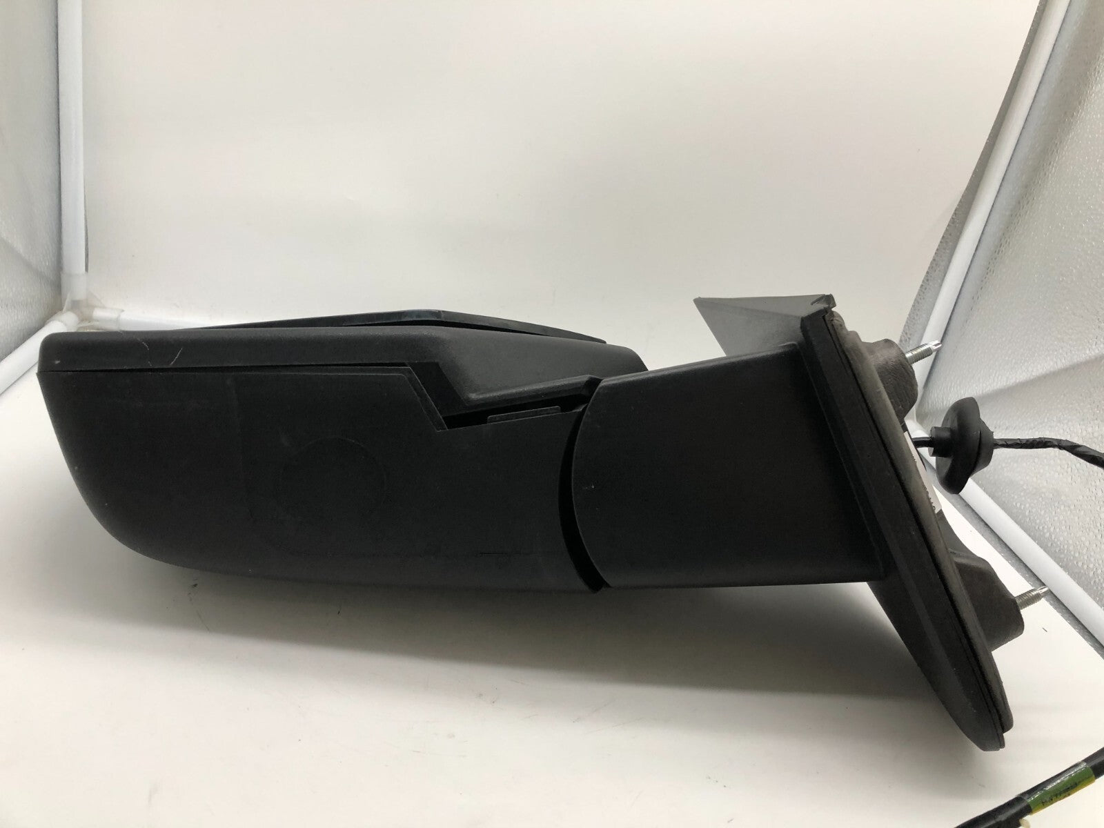 2014-2019 Chevrolet Silverado 1500 Driver Side Power Door Mirror Black A03B10001