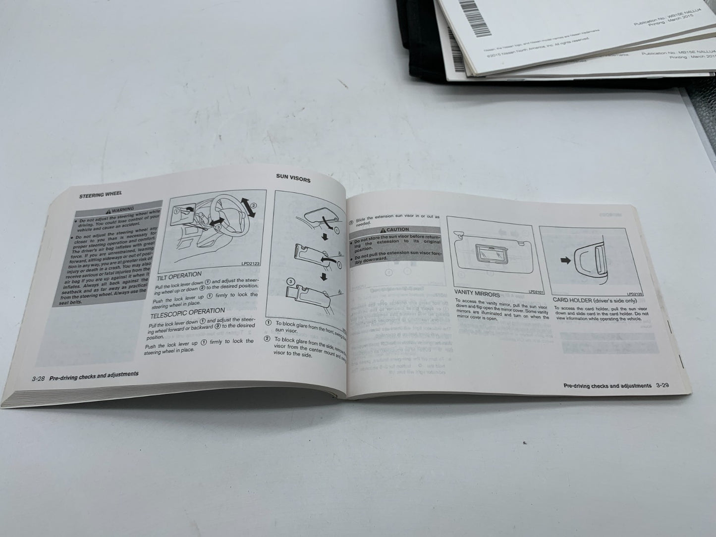 2015 Nissan Sentra Owners Manual Set with Case OEM A04B10028