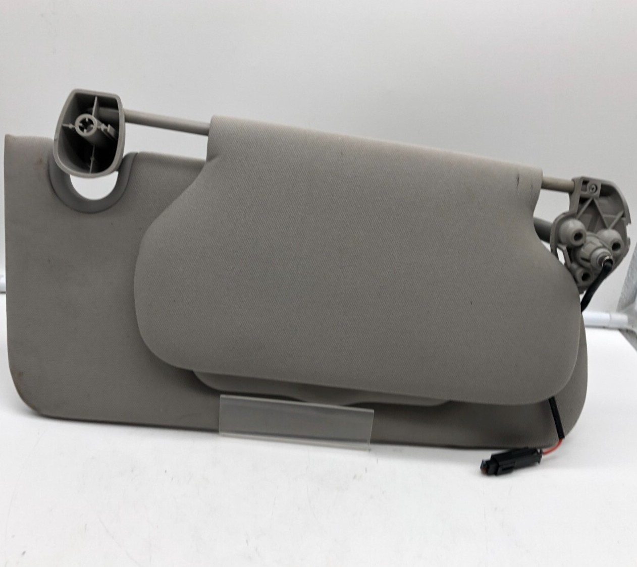 2008-2011 Cadillac DTS Passenger Sun Visor Gray Illuminated OEM A02B16010