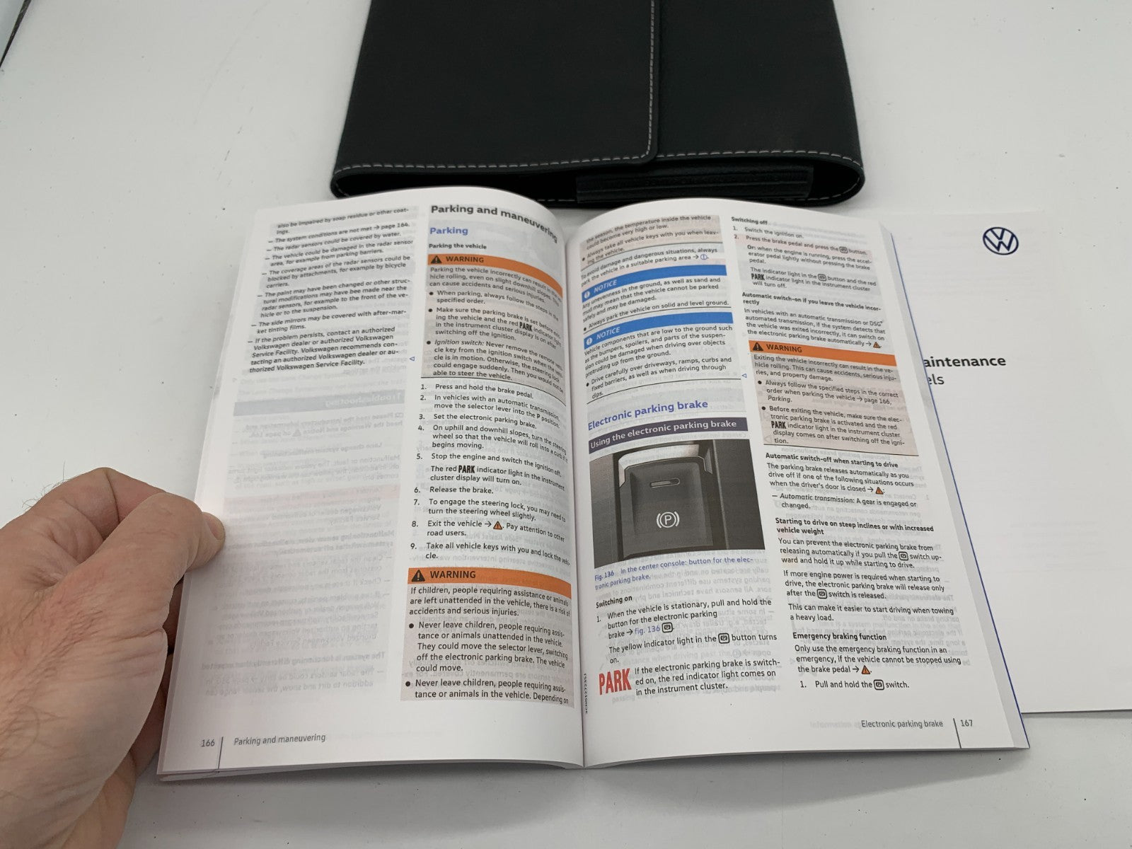 2022 Volkswagen Atlas Owners Manual Set with Case OEM C02B14054