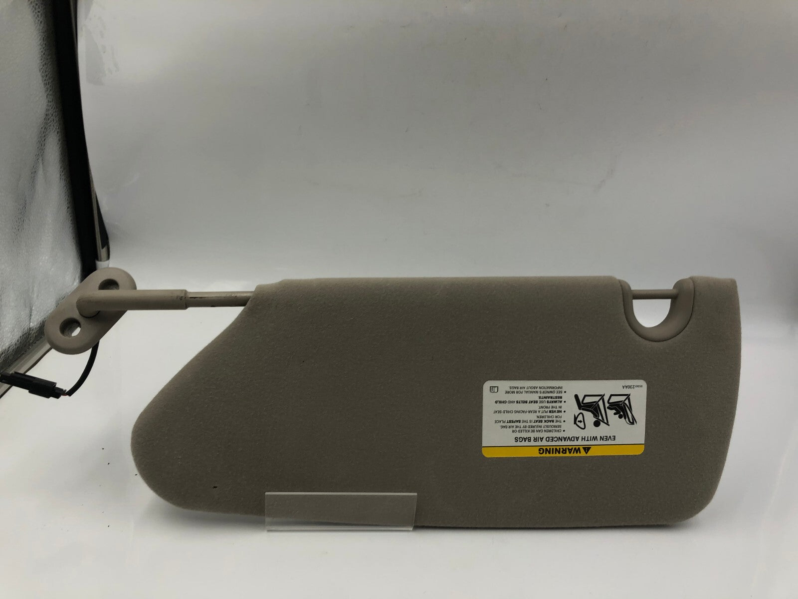 2007-2008 Chrysler Pacifica Passenger Sun Visor Sunvisor Gray OEM B03B12004