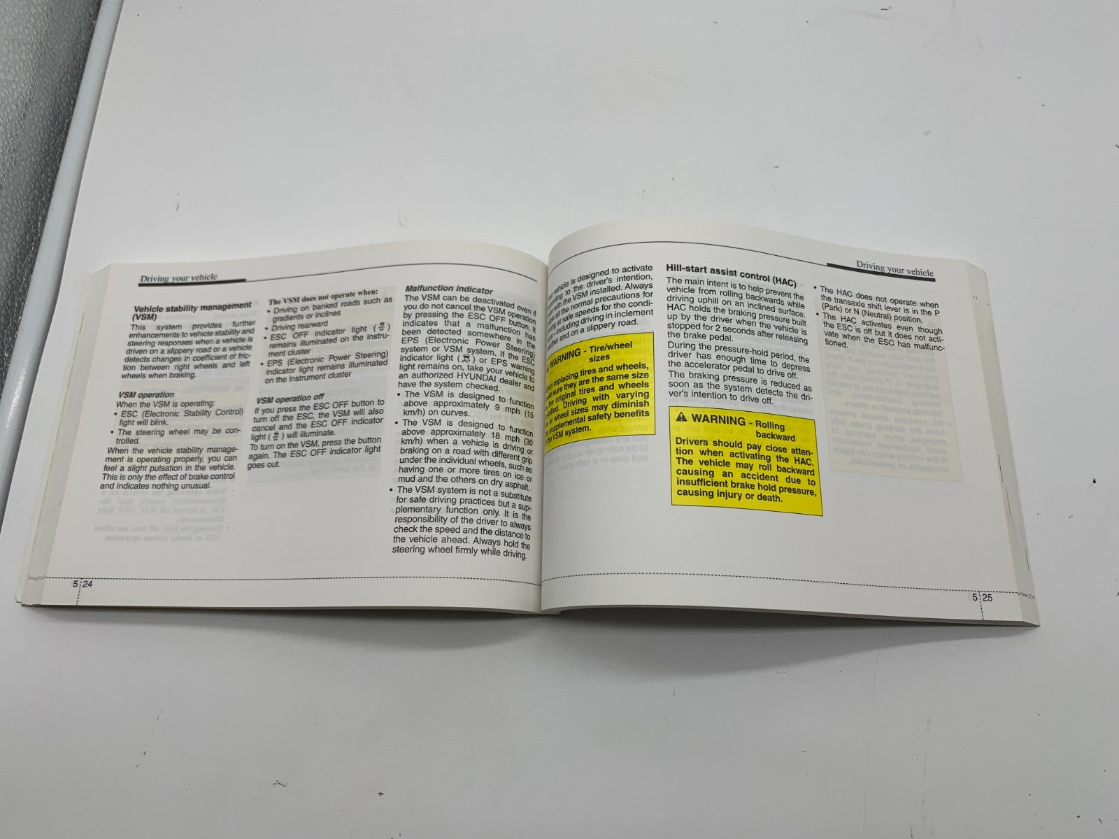 2014 Hyundai Azera Owners Manual OEM C04B21004