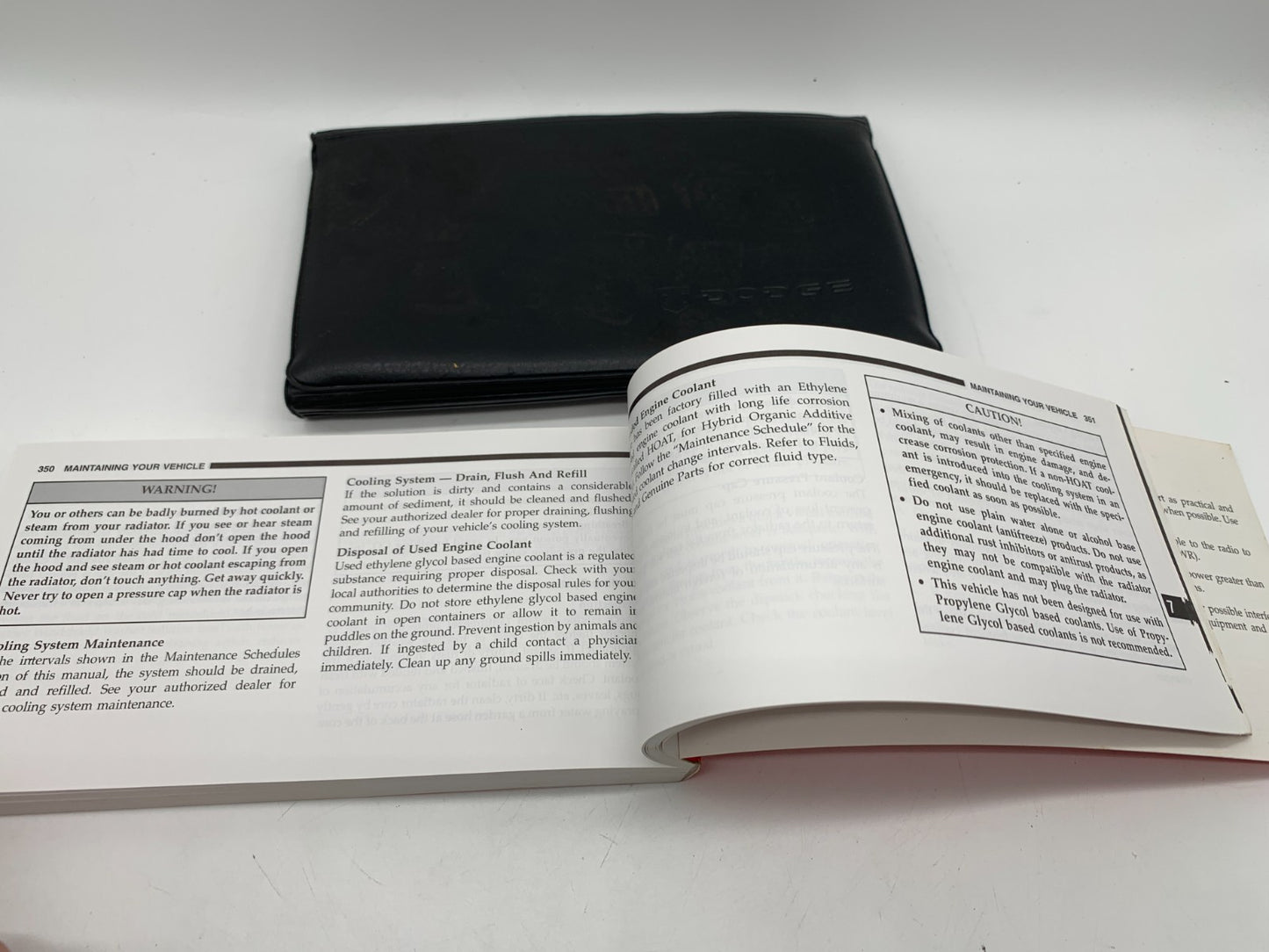 2006 Dodge Durango Owners Manual Set with Case OEM B03B32029