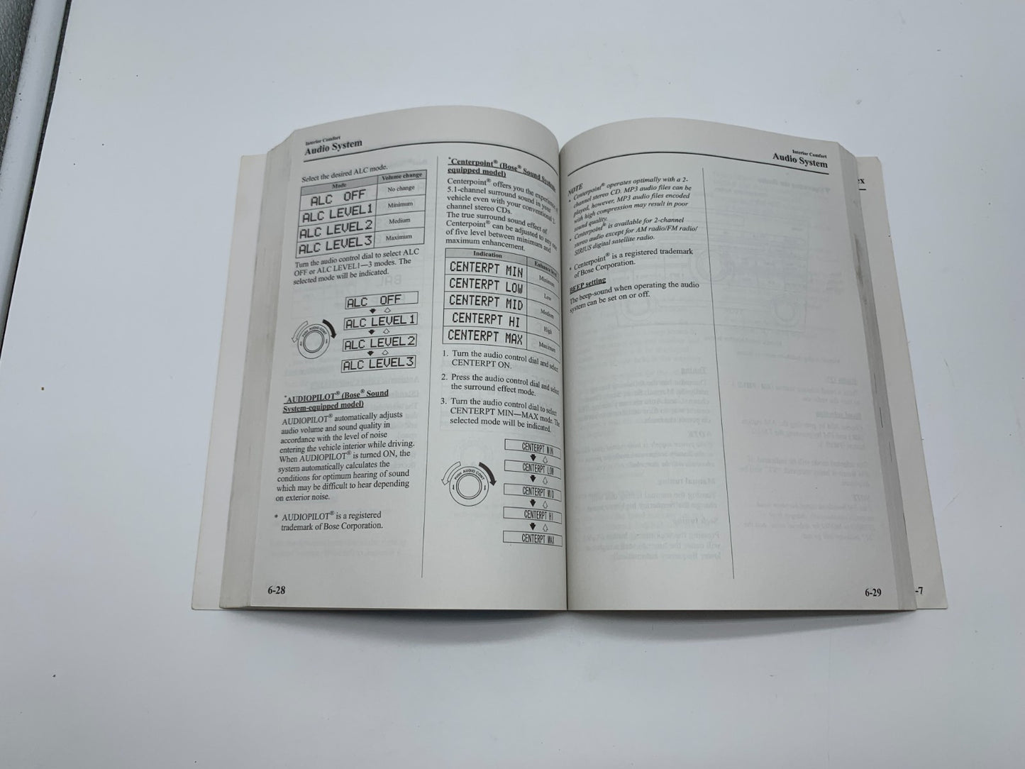 2009 Mazda CX-7 CX7 Owners Manual Set with Case OEM C02B23066