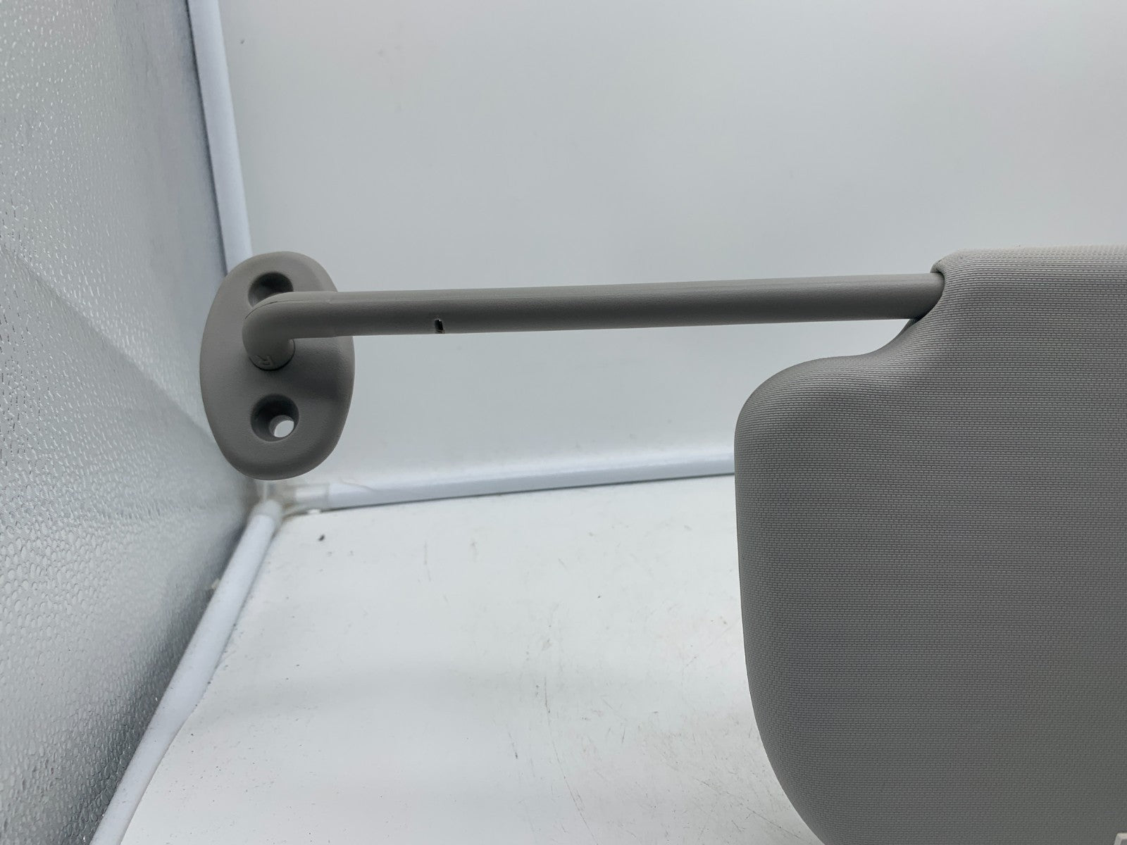 2014-2019 Kia Soul Passenger Sun Visor Gray Illuminated OEM A04B37024