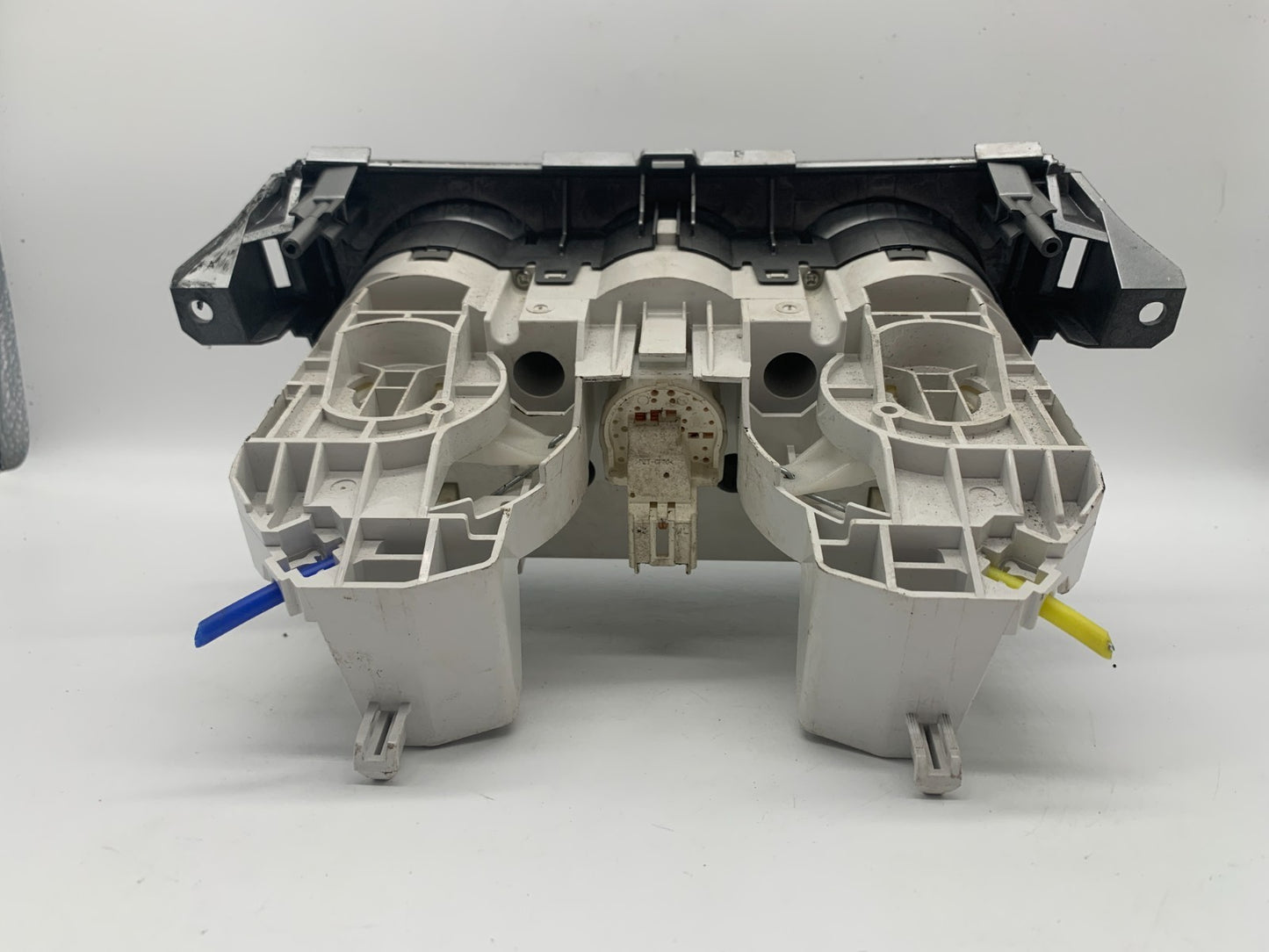 2010-2011 Mazda 3 Climate Control Manual AC Heater Unit OEM