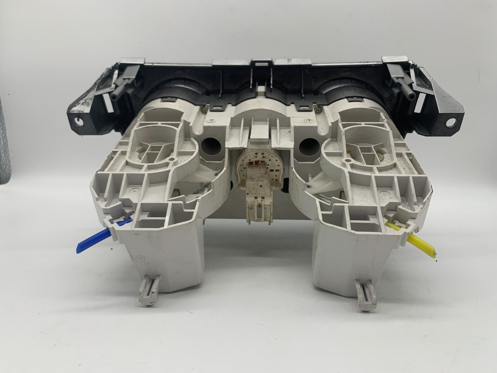 2010-2011 Mazda 3 Climate Control Manual AC Heater Unit OEM
