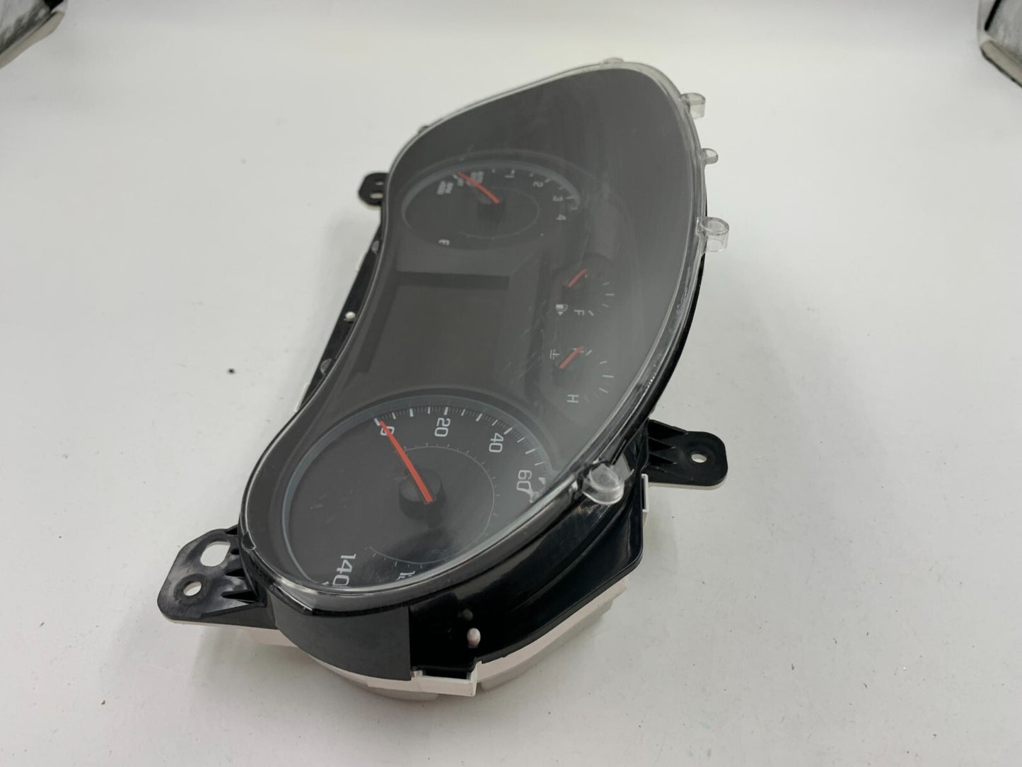 2017-2018 Chevrolet Malibu Speedometer Instrument Cluster 21981 Miles D01B30085