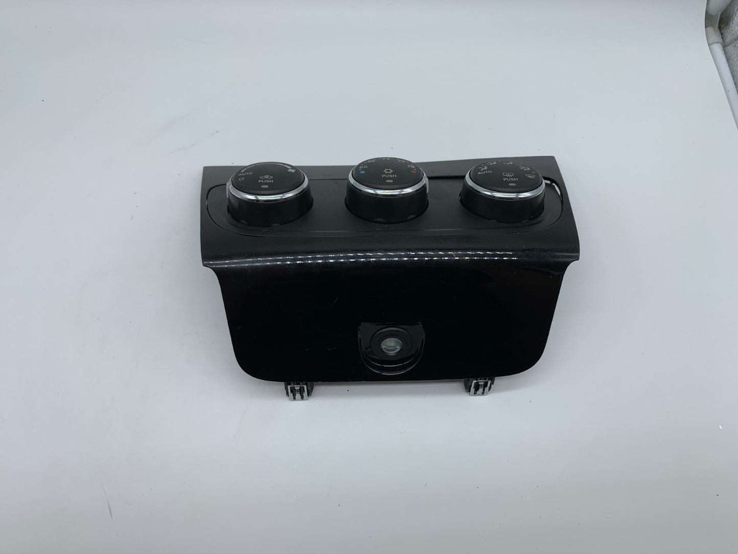 2011-2014 Chrysler 200 AC Heater Climate Control Unit OEM C03B01006