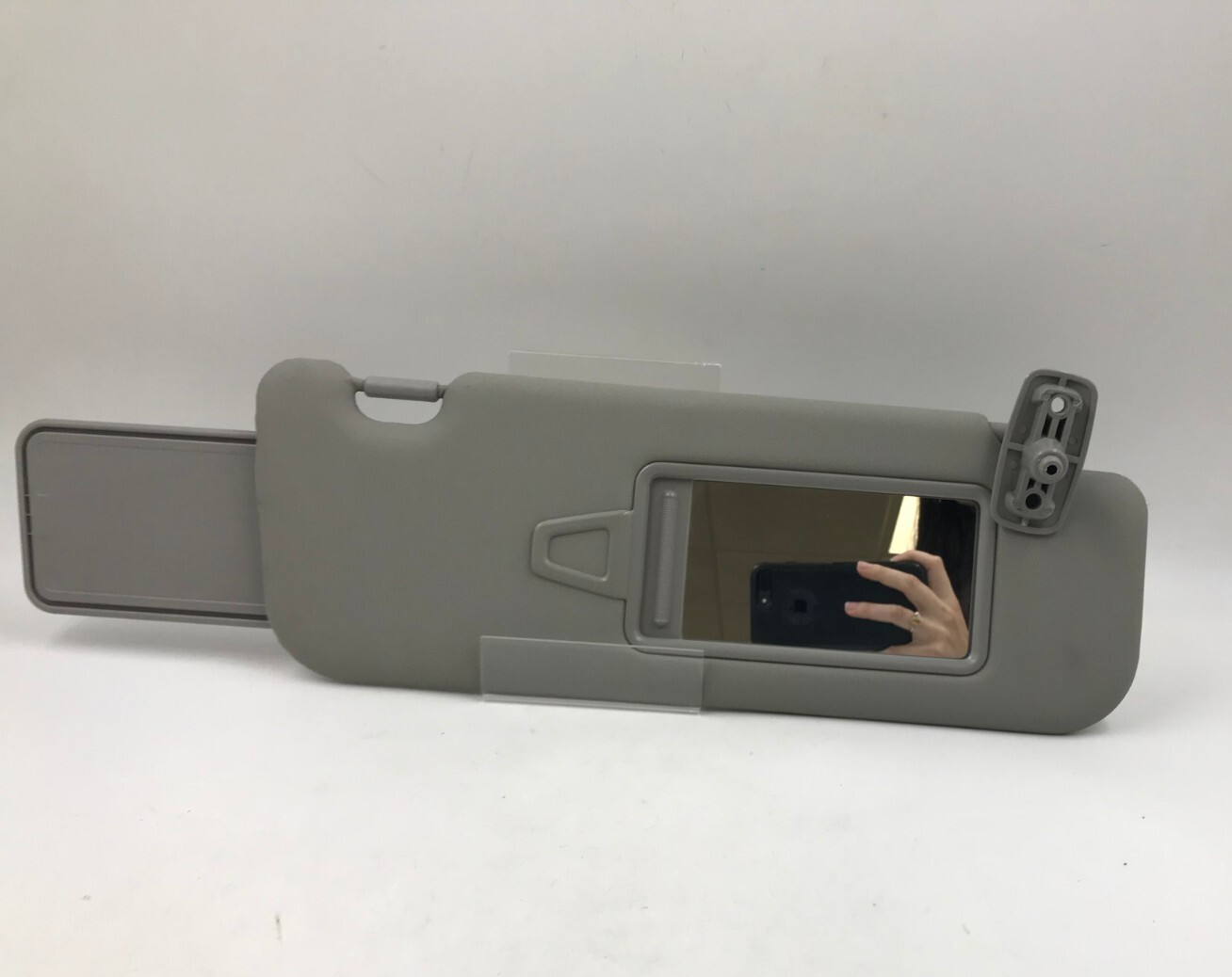 2011-2016 Kia Sportage Passenger Sun Visor Gray OEM C04B57013