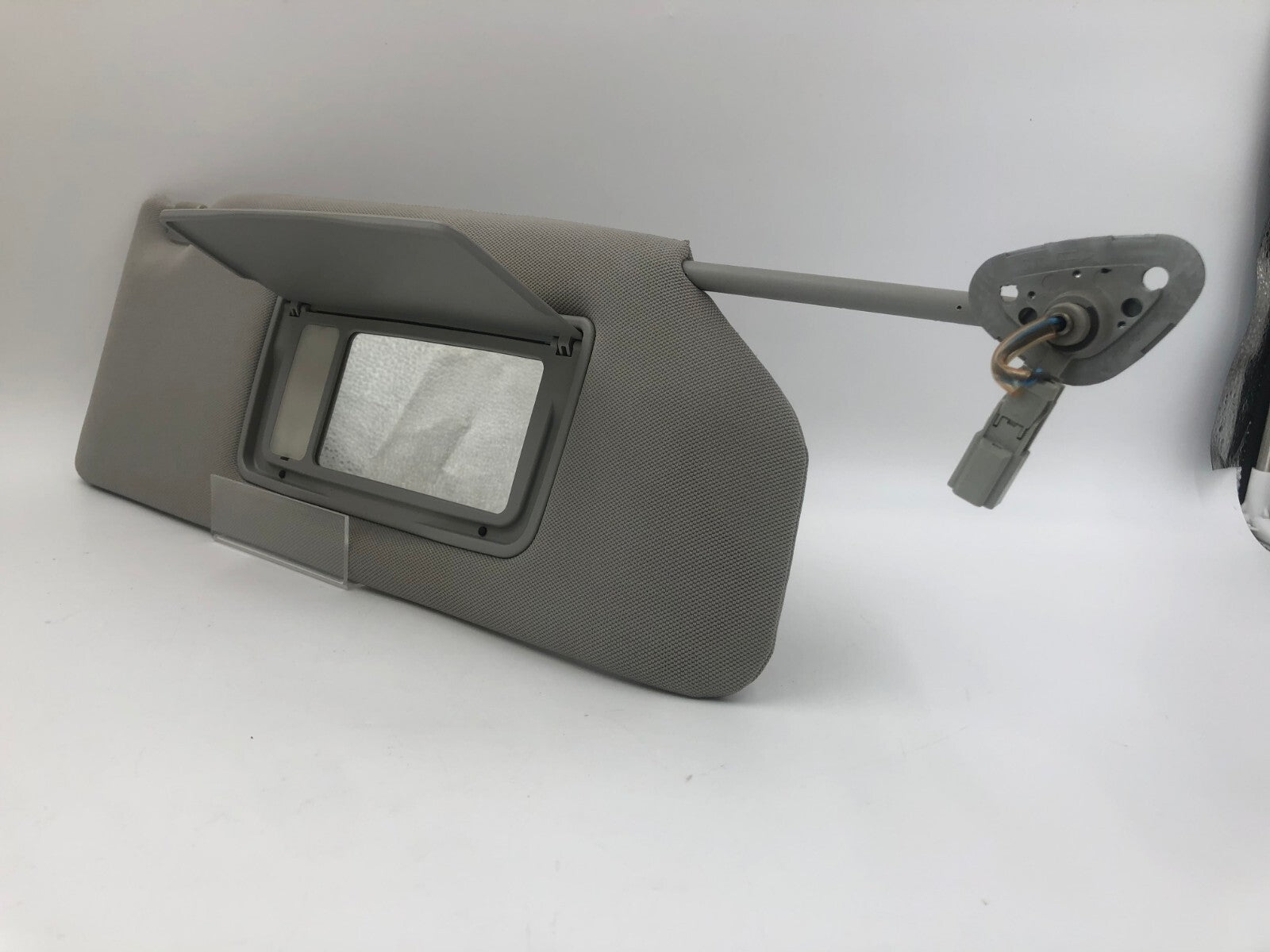 2006-2010 Honda Odyssey Passenger Sun Visor Gray Illuminated OEM D02B29008