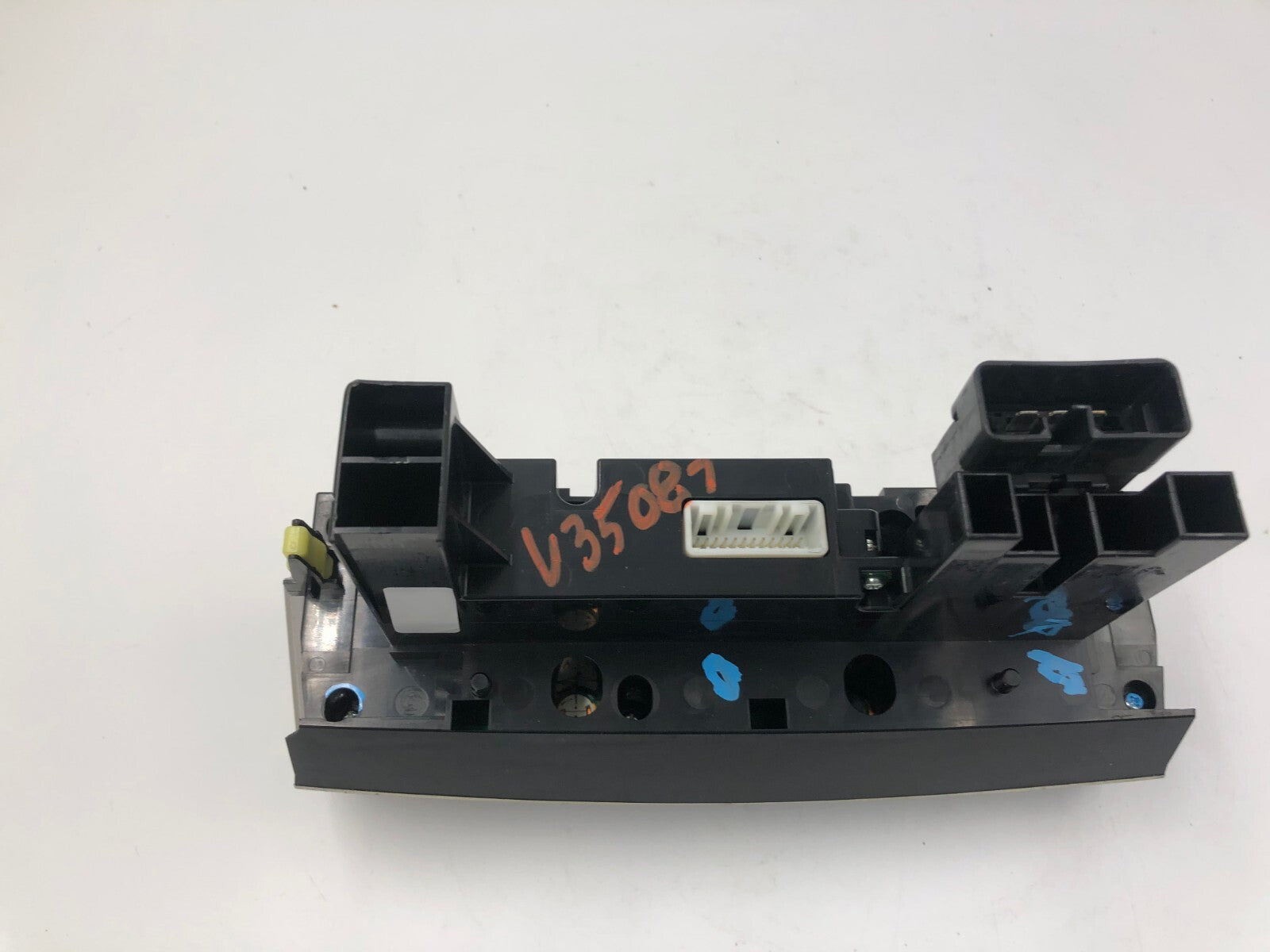 2004-2006 Toyota Solara AC Heater Climate Control Unit OEM C03B40052