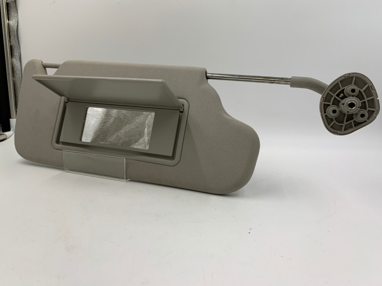 2006-2016 Chevrolet Impala Passenger Sun Visor Gray OEM C04B47005