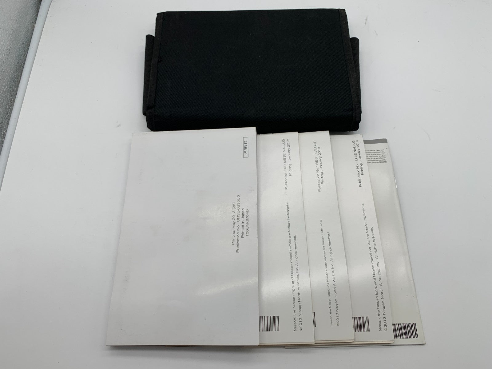 2013 Nissan Rogue Owners Manual Set with Case OEM B02B56001