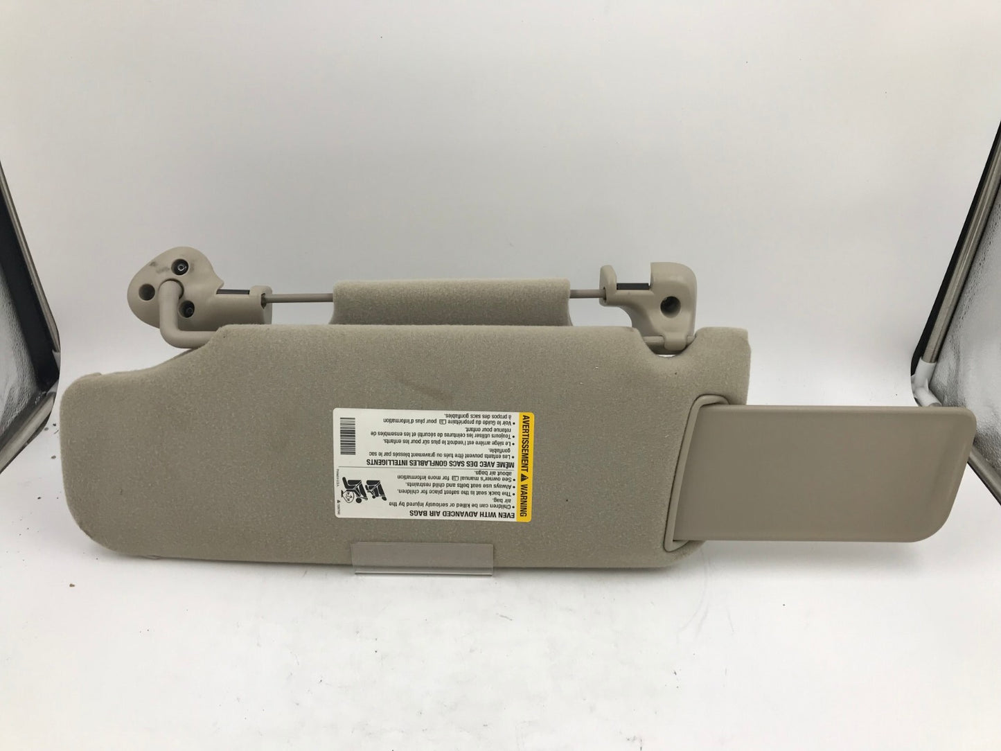 2000 Chevrolet Tahoe Passenger Sun Visor Gray Illuminated OEM B03B50053