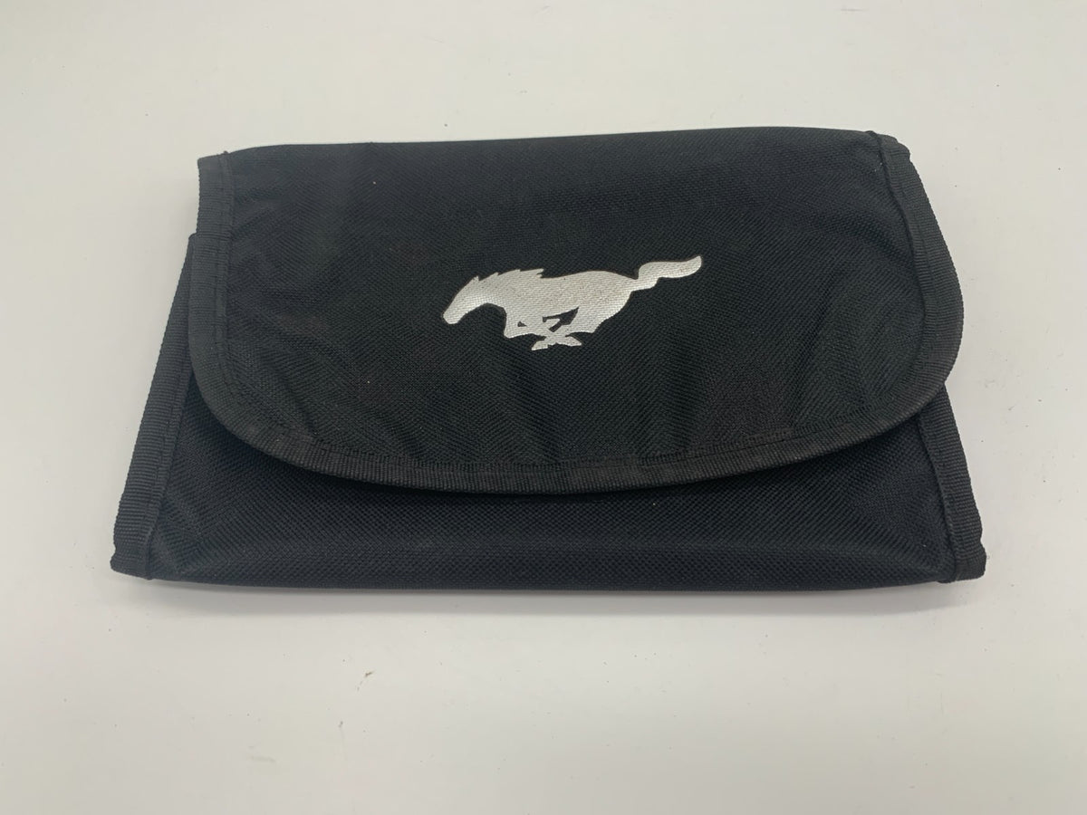 2015 Ford Mustang Owners Manual Set with Case OEM R01B05027