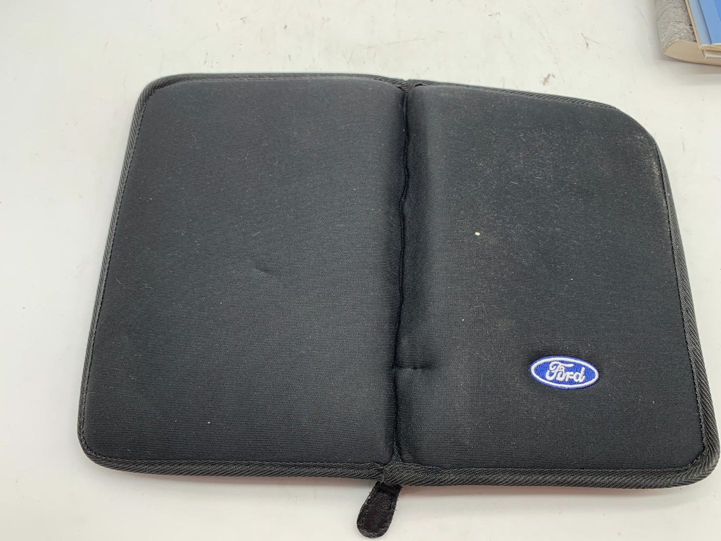 2009 Ford F-150 F150 Owners Manual Set with Case OEM A03B44003