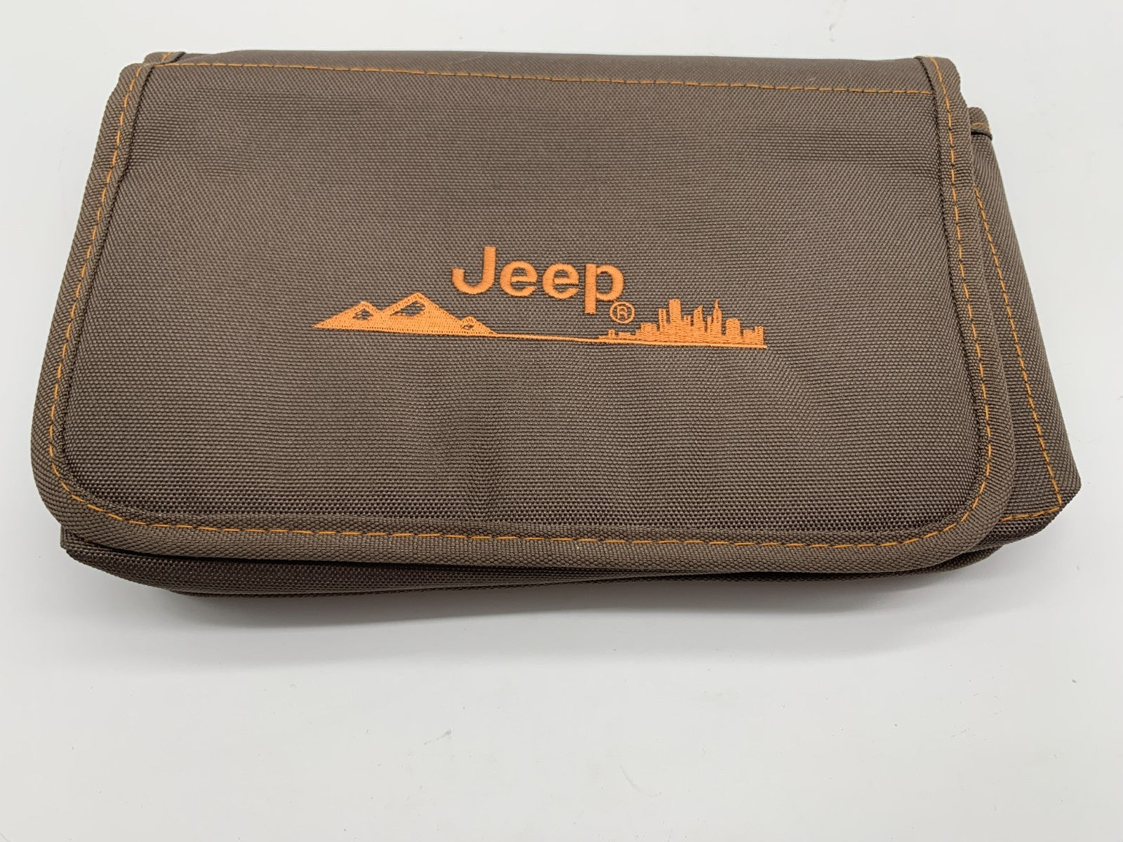 2018 Jeep Compass User Guide Owners Manual Set with Case OEM B03B22005