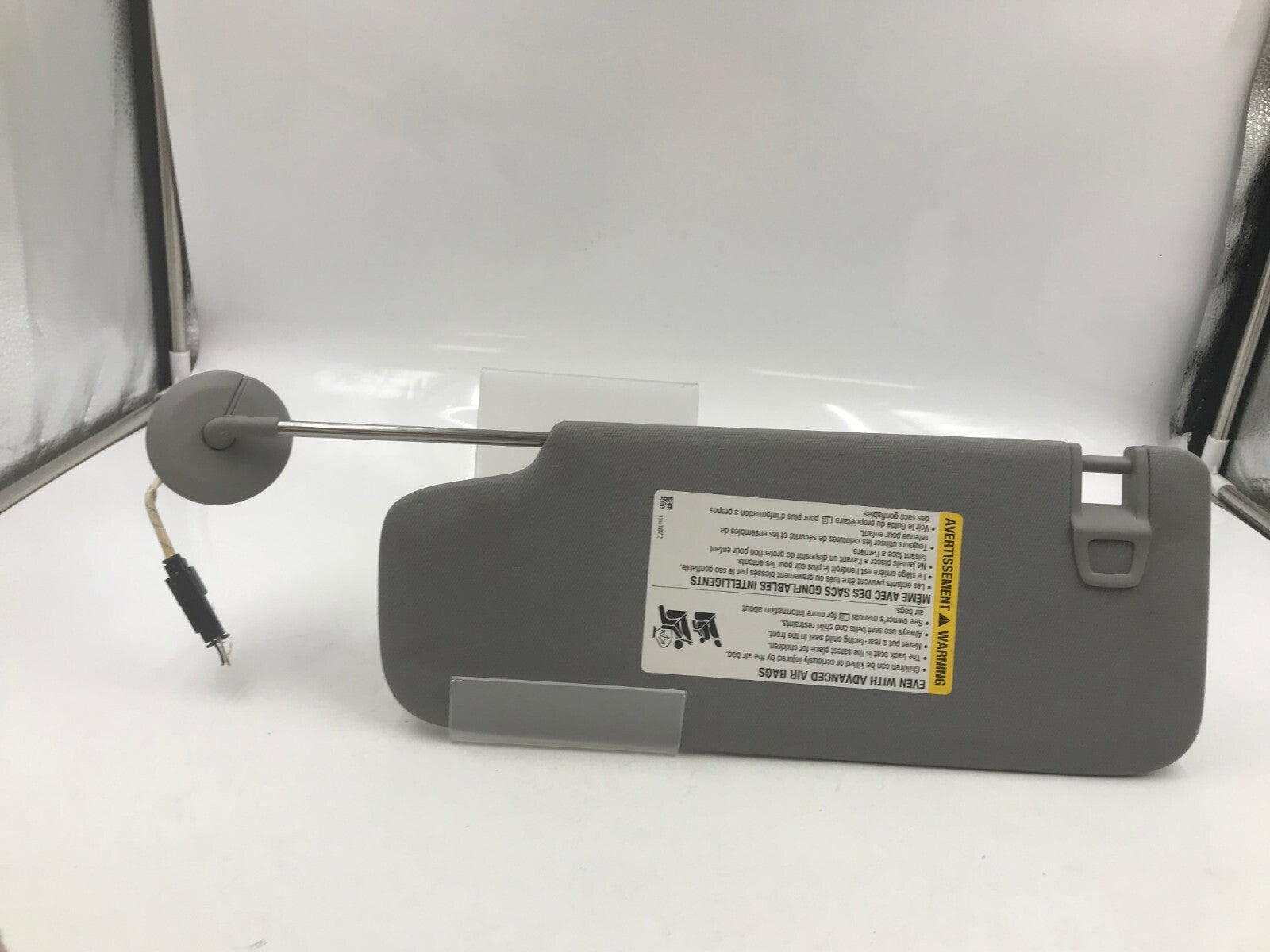 2010-2018 GMC Terrain Passenger Sun Visor Sunvisor Gray Illuminated A03B32083