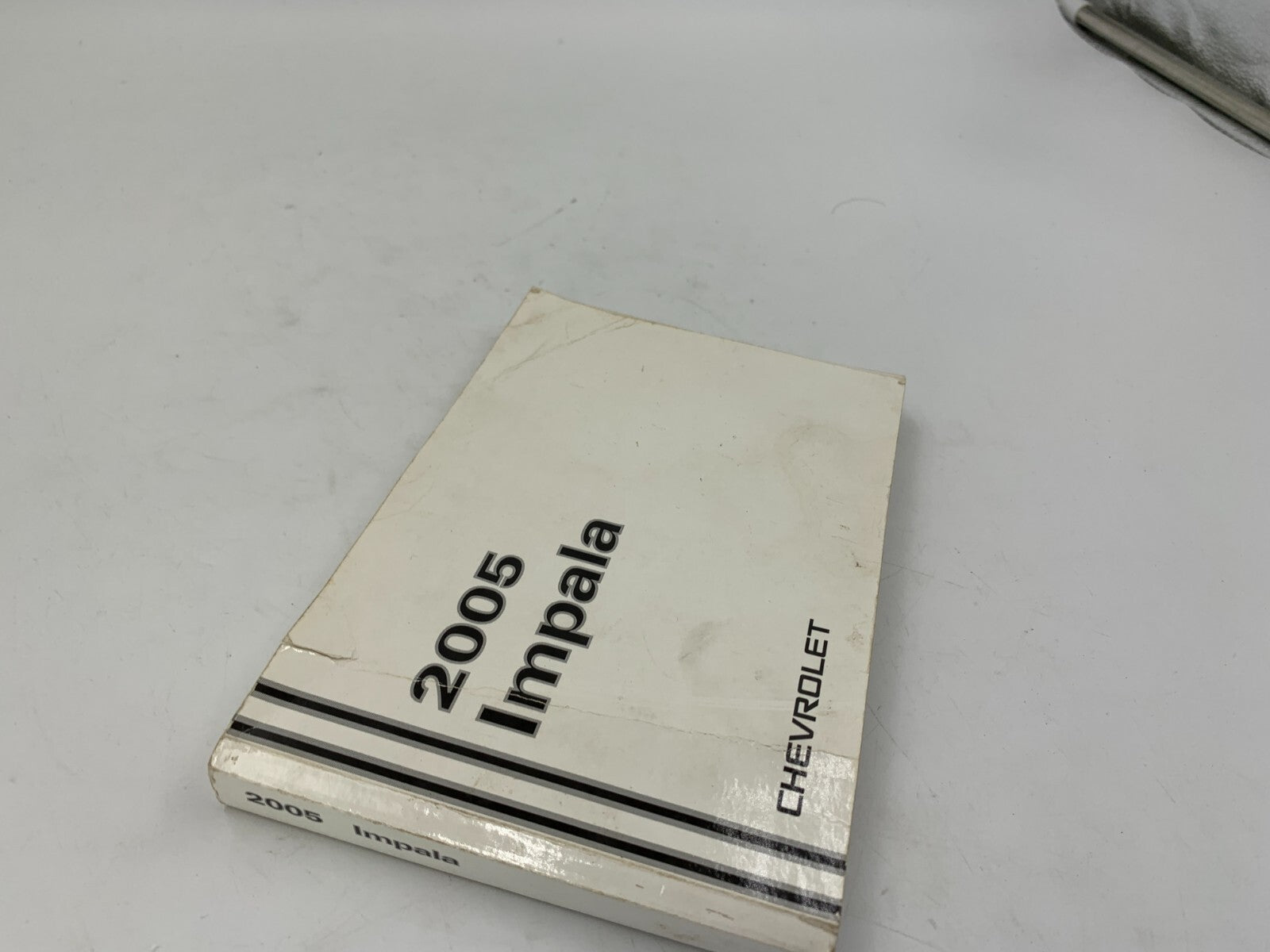 2005 Chevrolet Impala Owners Manual OEM C02B46026