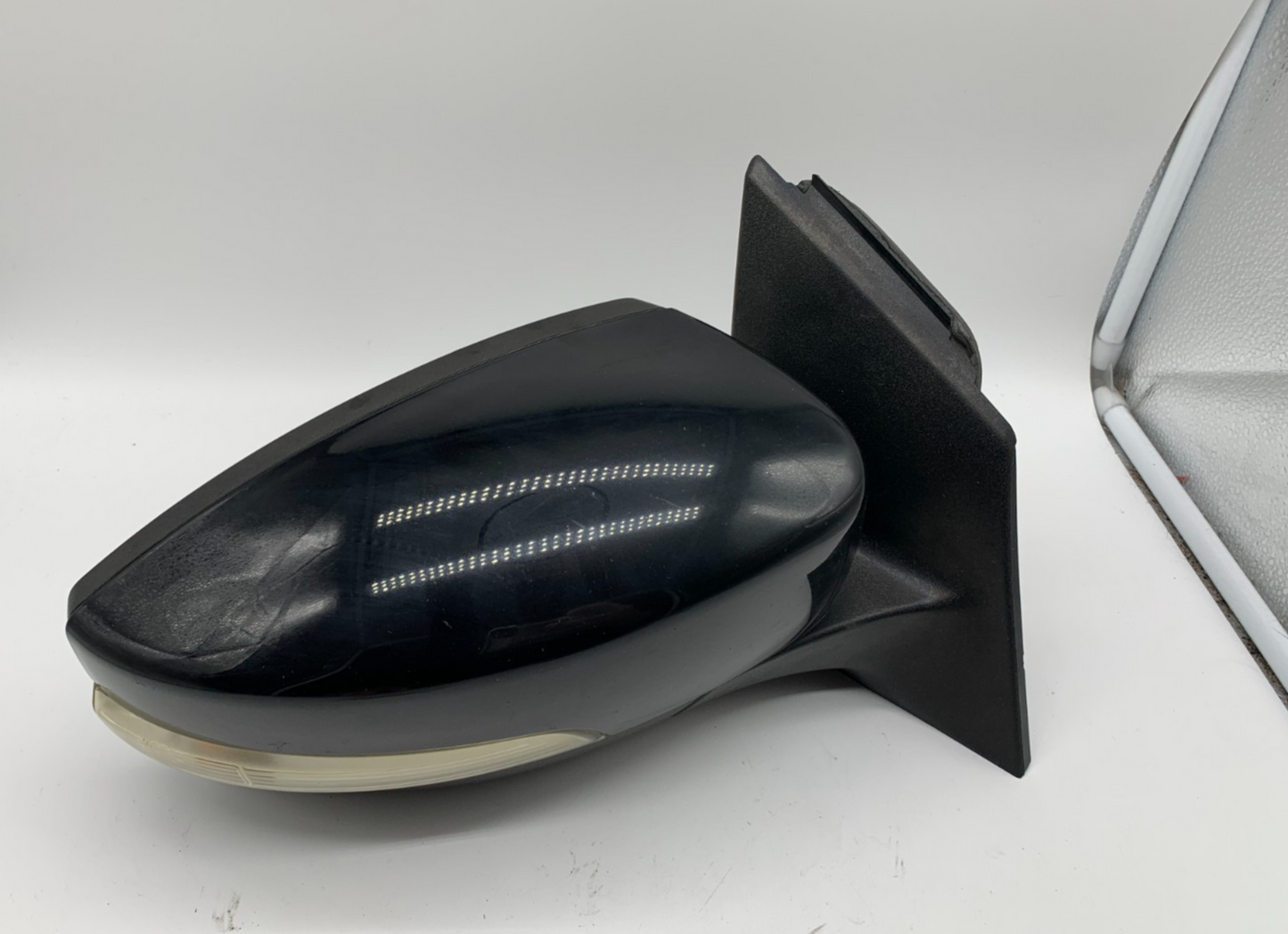 2015-2018 Ford Focus Passenger Side View Power Door Mirror Black OEM C01B26018