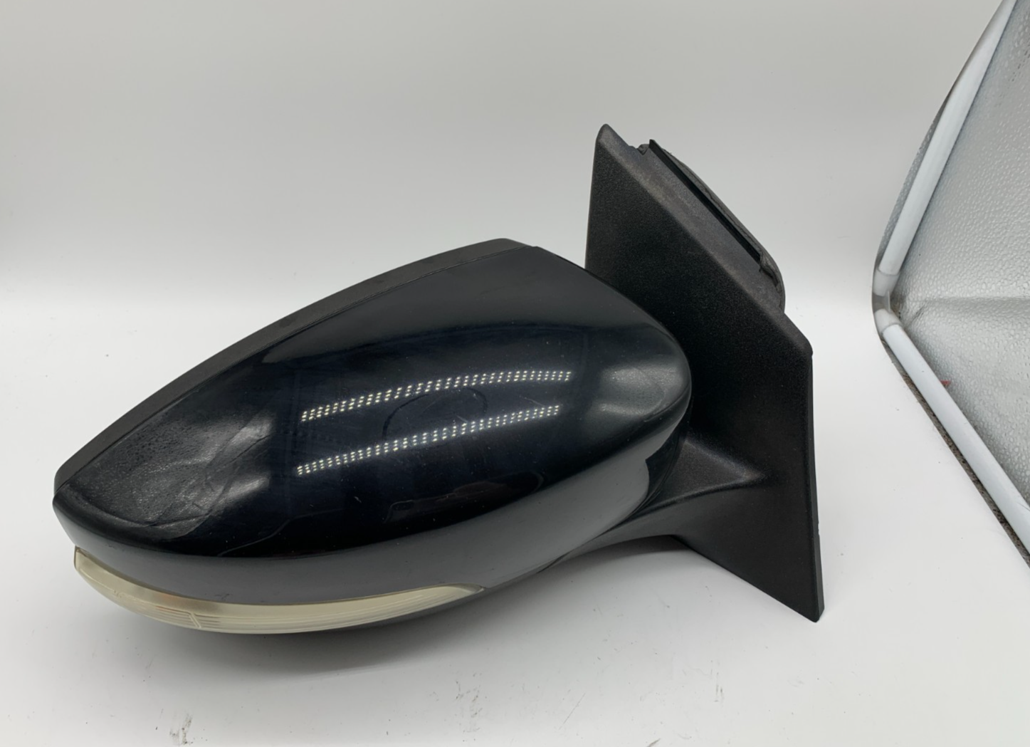 2015-2018 Ford Focus Passenger Side View Power Door Mirror Black OEM C01B26018