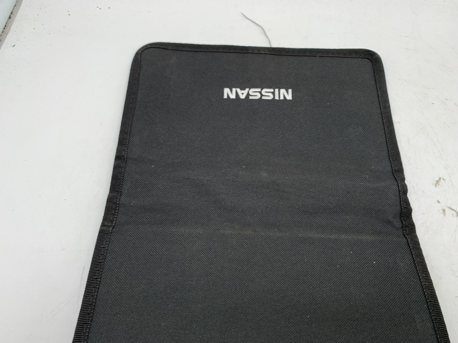2019 Nissan Rogue Owners Manual Set with Case OEM A03B43002