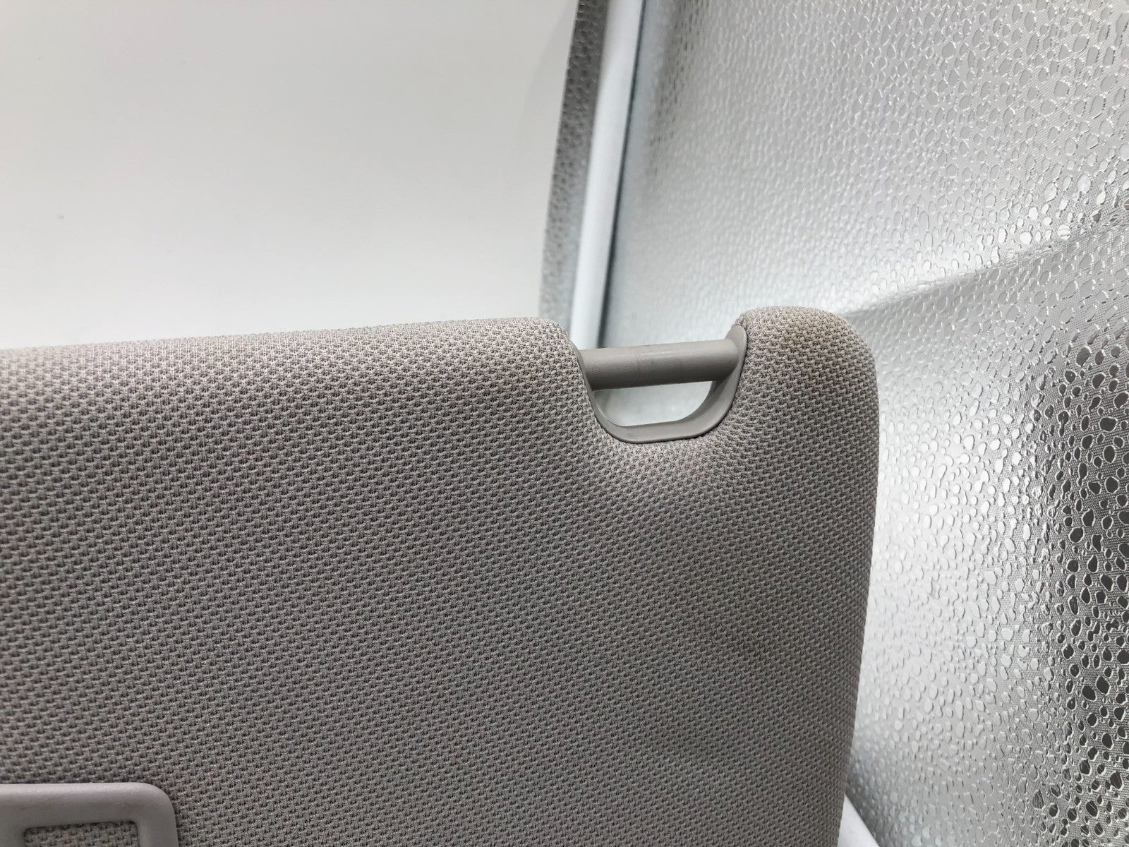 2015-2019 Hyundai Sonata Driver Sun Visor Gray Illuminated OEM B01B35004