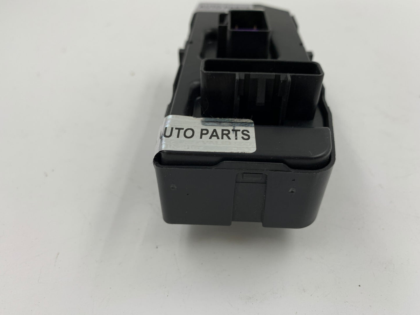 2010-2012 Chevrolet Malibu Master Power Window Switch OEM E02B54092