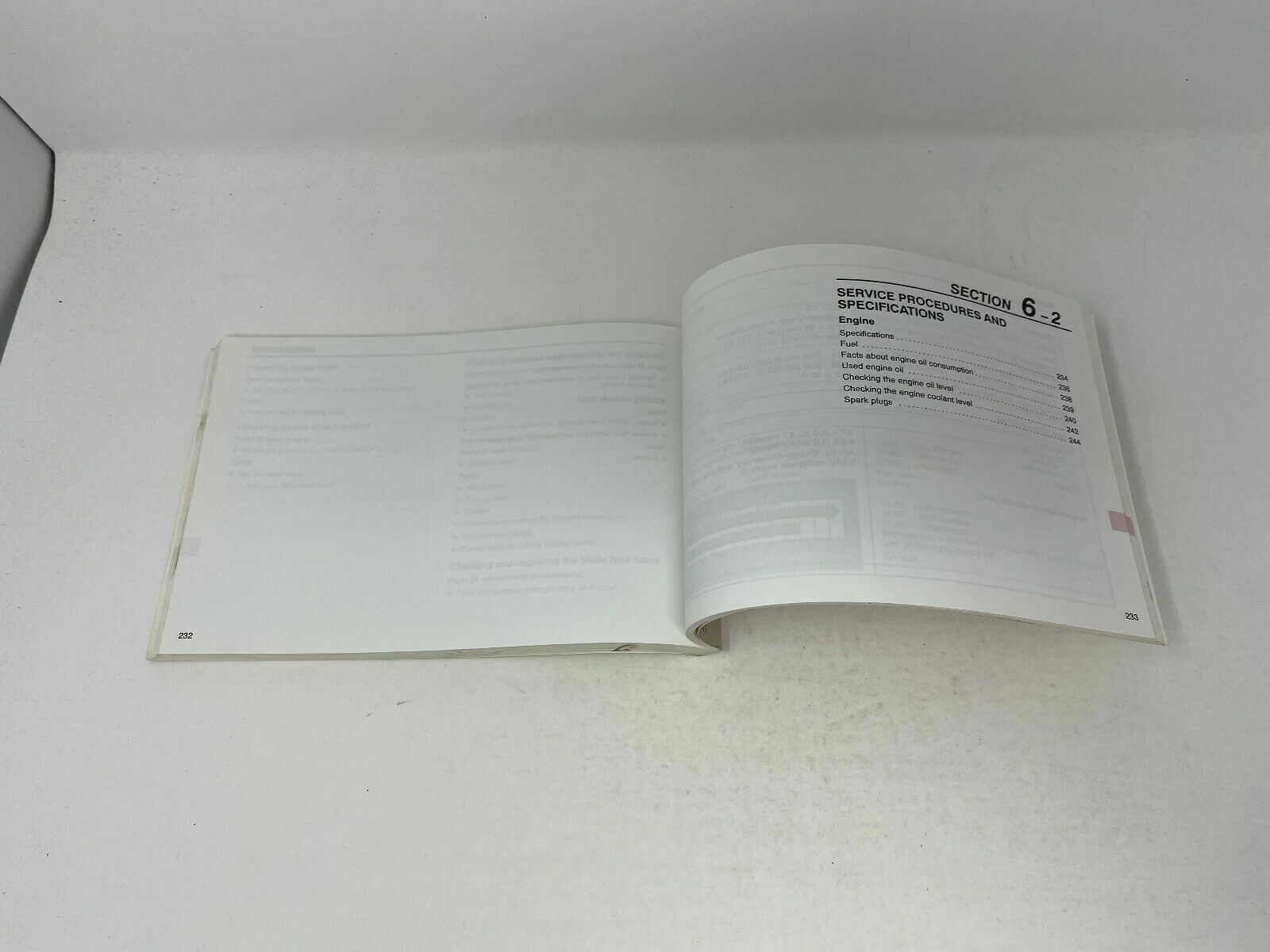 2000 Lexus ES200 ES 200 Owners Manual with Case OEM