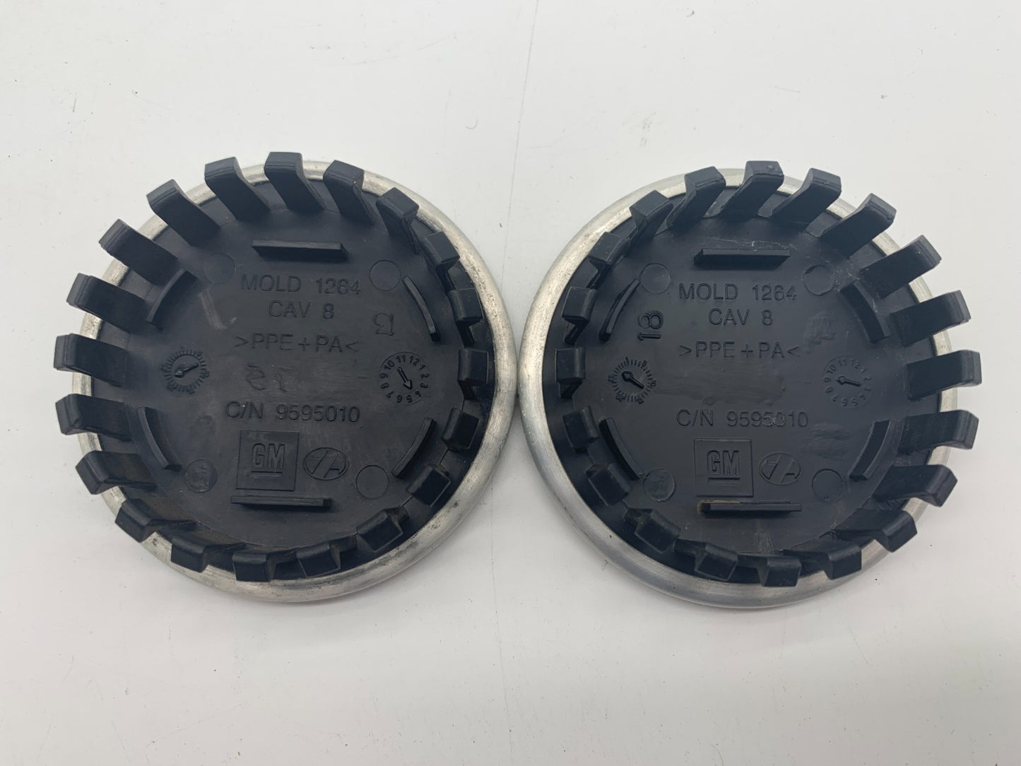 Chevrolet Rim Wheel Center Cap Set Chrome OEM C03B07053