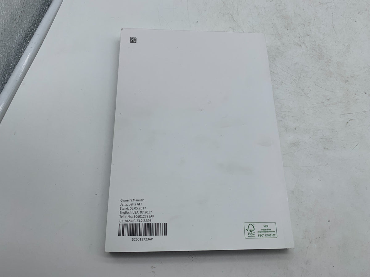 2018 Volkswagen Jetta GLI Owners Manual Set with Case OEM R01B15002