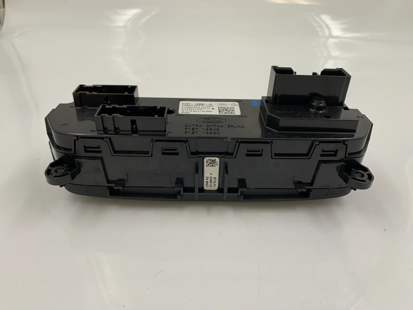 2015-2018 Ford Focus AC Heater Climate Control Unit OEM D03B18006