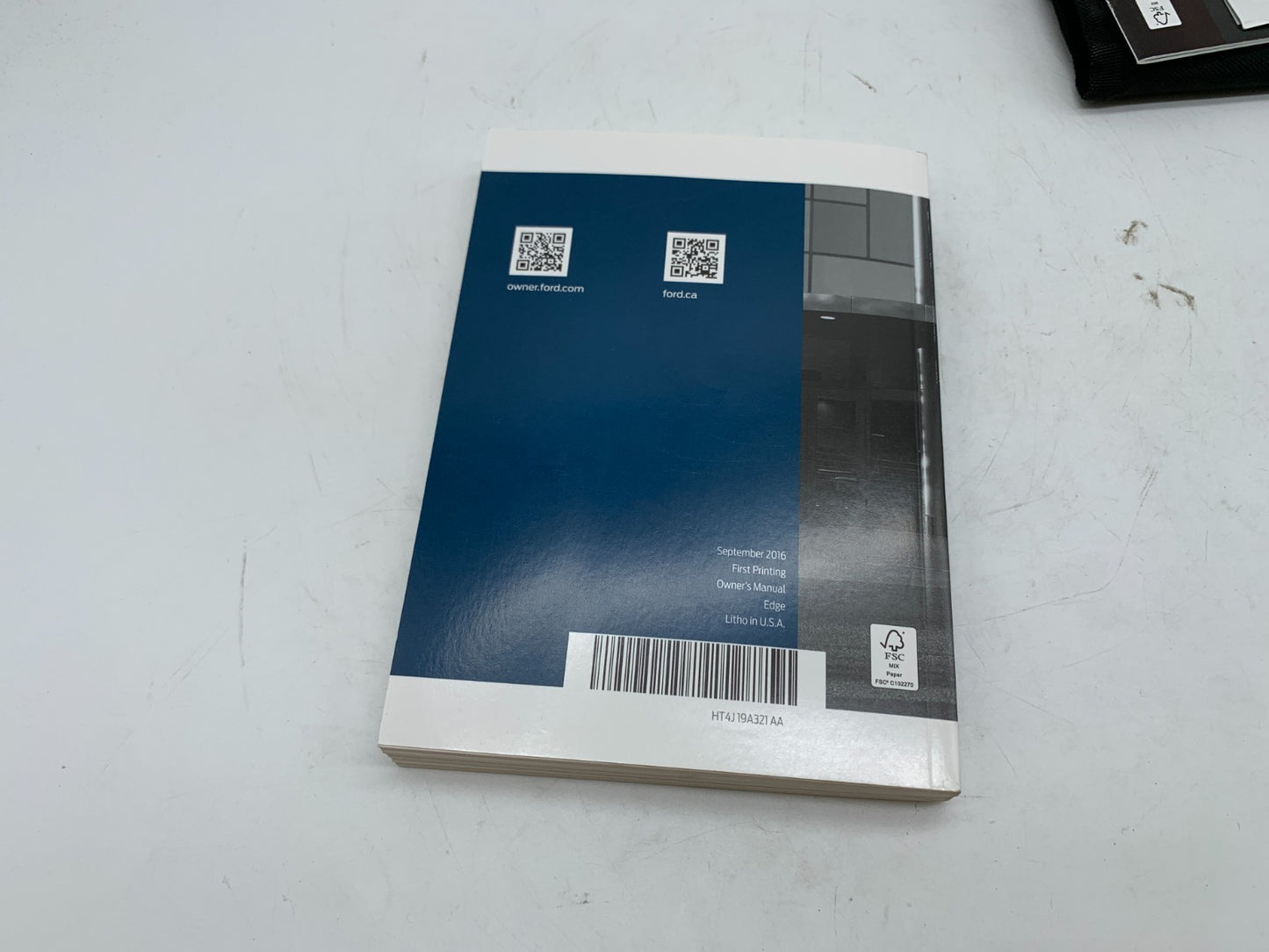 2017 Ford Edge Owners Manual Set with Case OEM C02B04007