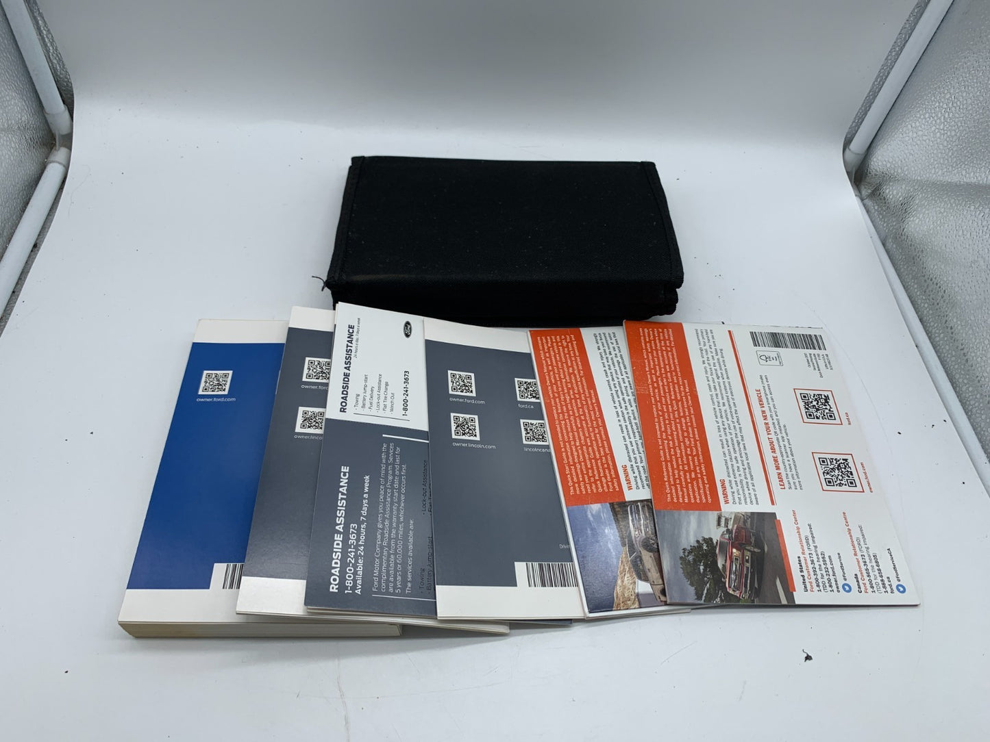 2018 Ford F-150 F150 Owners Manual Set with Case OEM C02B07004