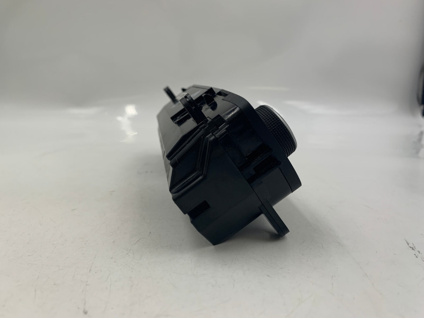 2018-2019 Ford Escape AC Heater Climate Control Unit OEM E03B04062