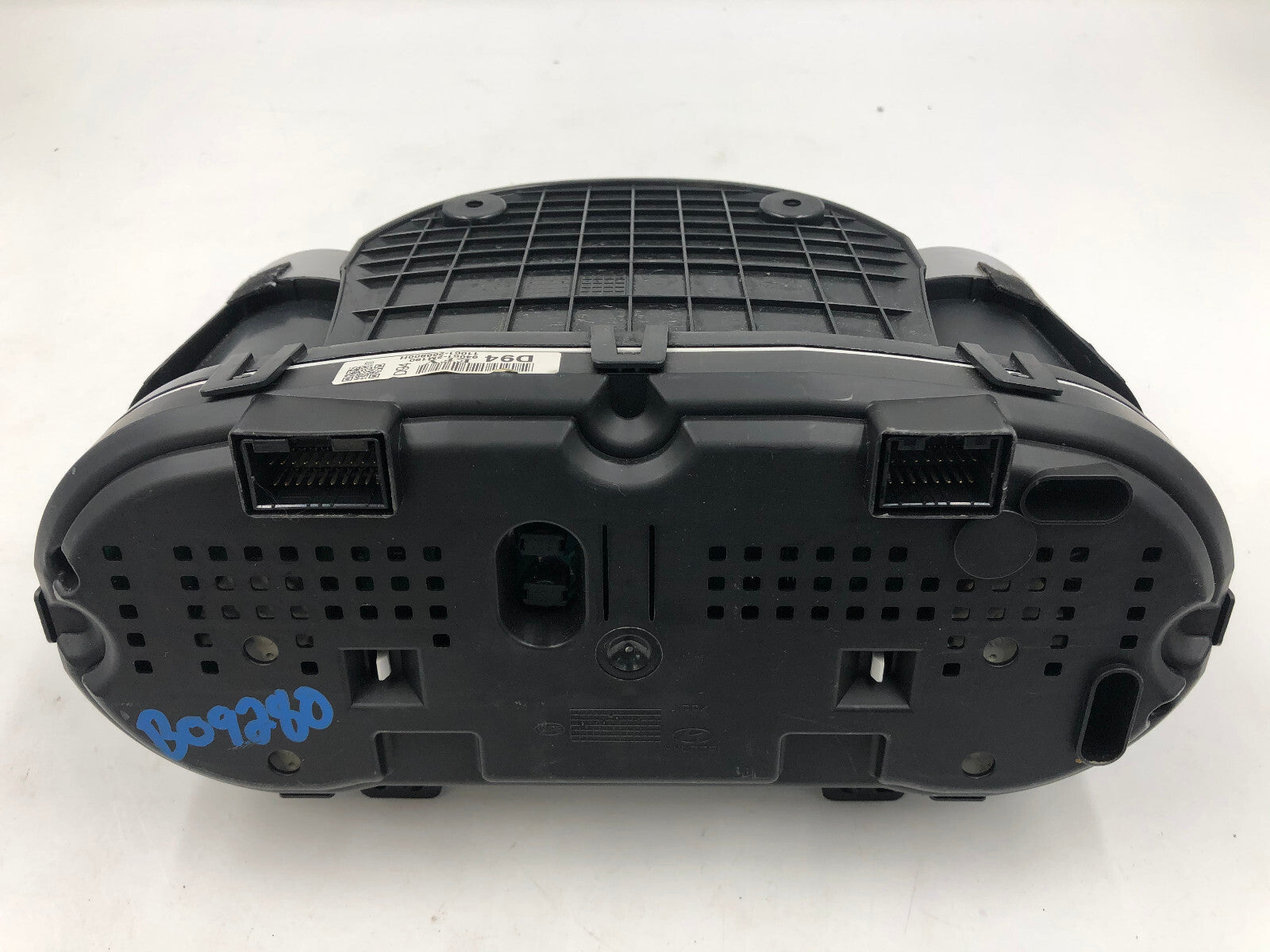 2009-2010 Hyundai Genesis Speedometer Instrument Cluster 97326 Miles C01B24030