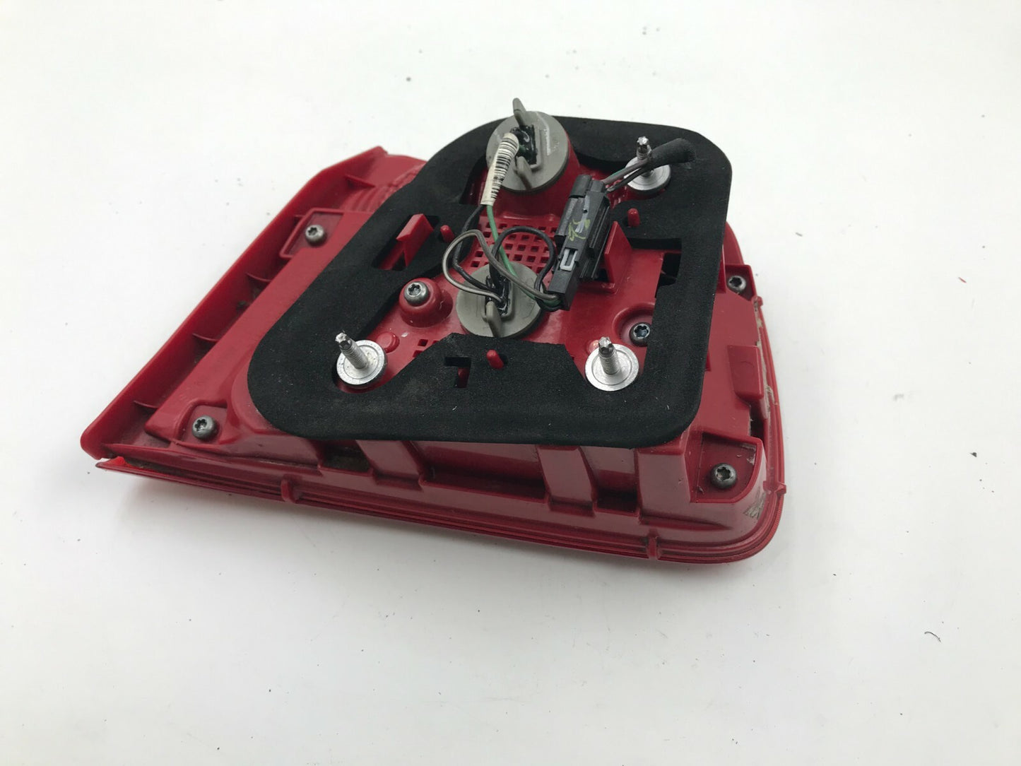 2013-2016 Chevrolet Malibu Driver Side Trunklid Tail Light Taillight E01B40080