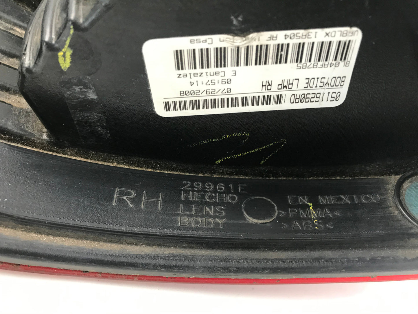 2009-2011 Dodge Journey Passenger Side Tail Light Tailight OEM C03B28004