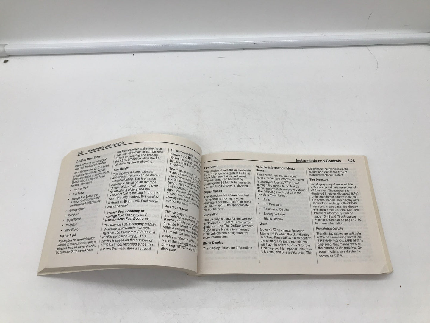 2011 Chevrolet Cruze Owners Manual OEM C03B32009