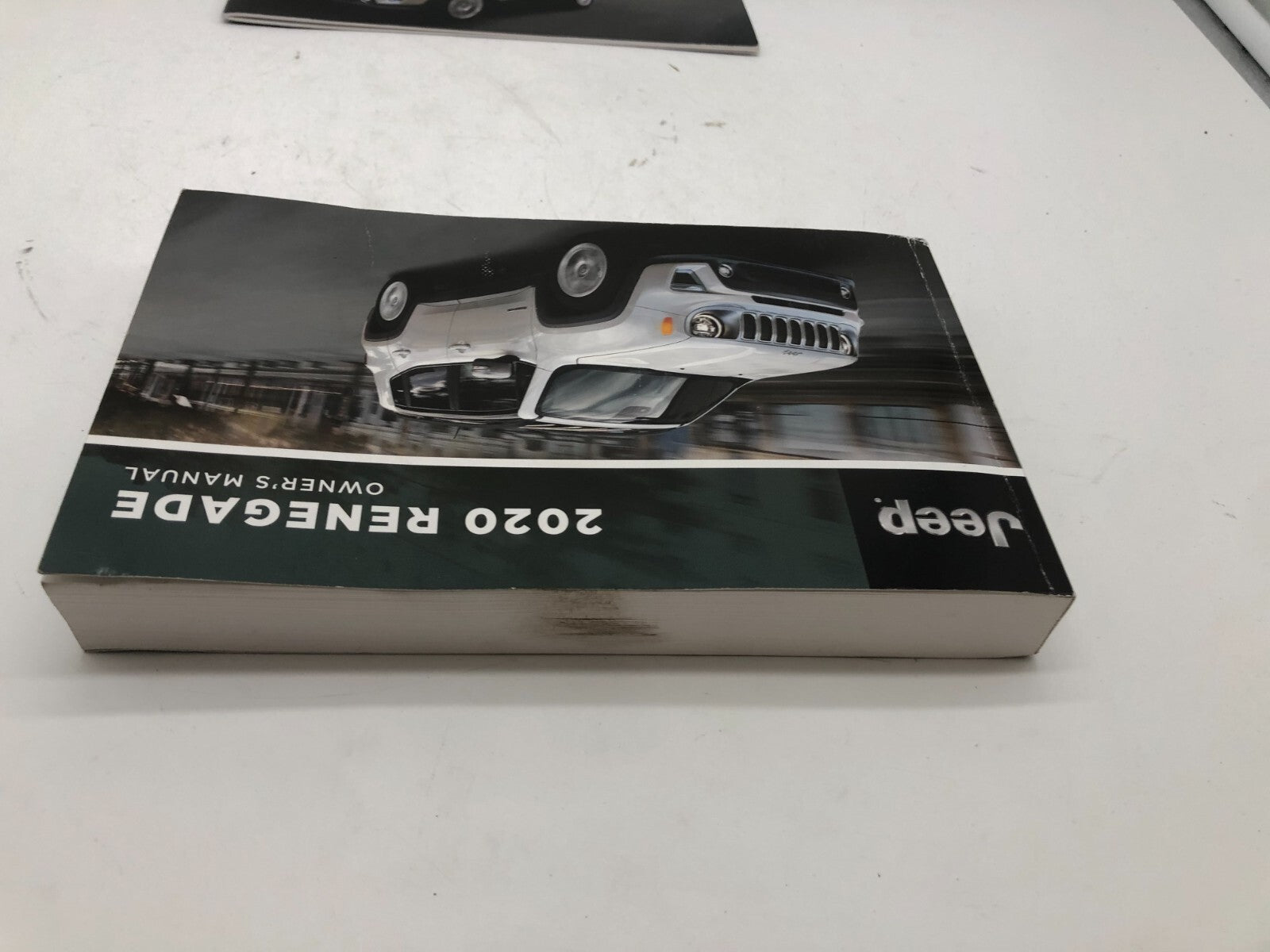 2020 Jeep Renegade Owners Manual Set OEM C01B53025