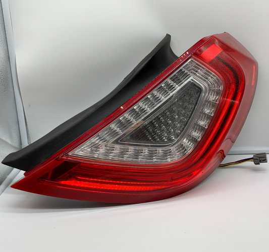 2013-2016 Lincoln MKS Passenger Side Tail Light Taillight OEM B03B51002