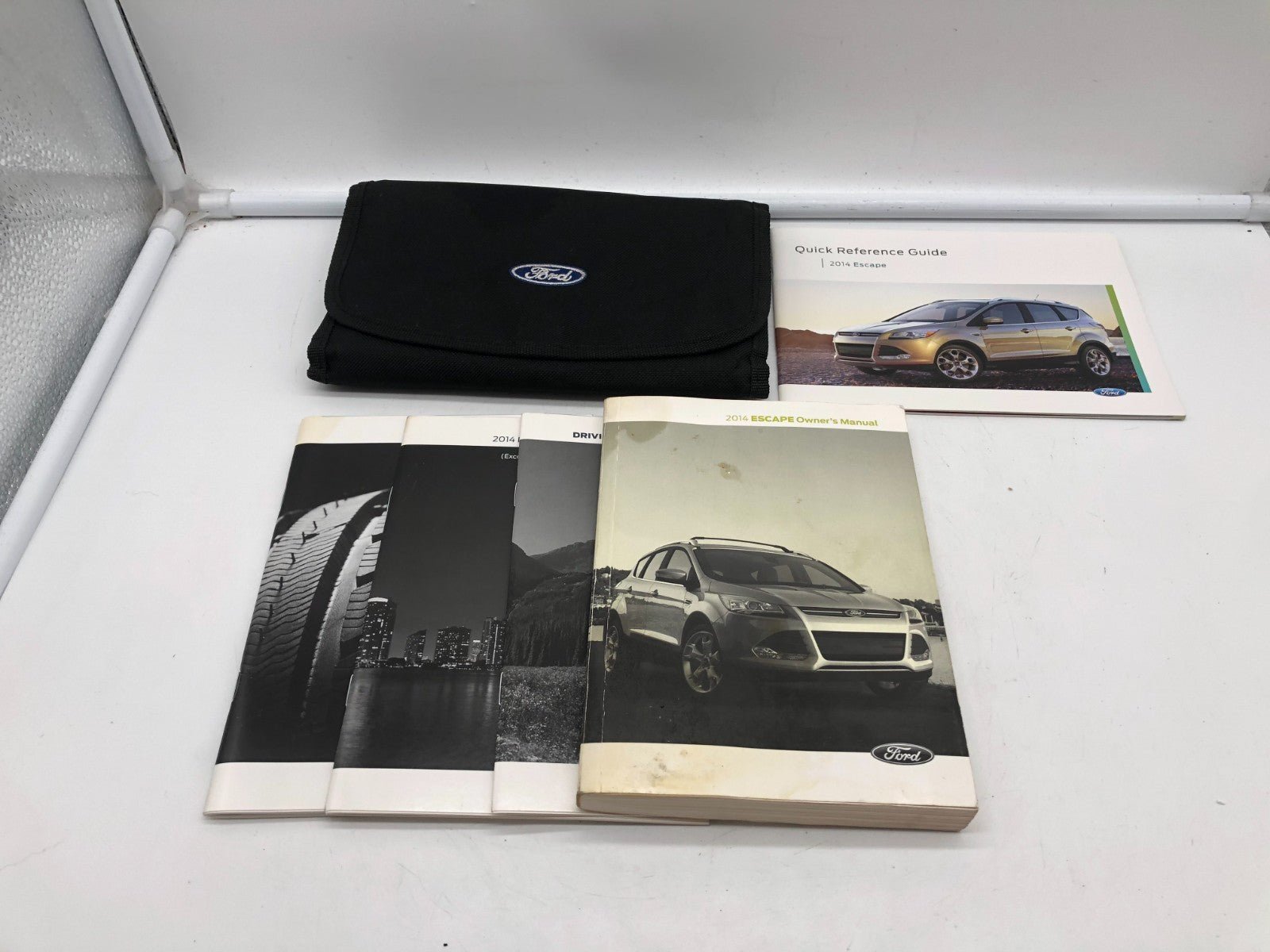 2014 Ford Escape Owners Manual Set with Case OEM B04B32087