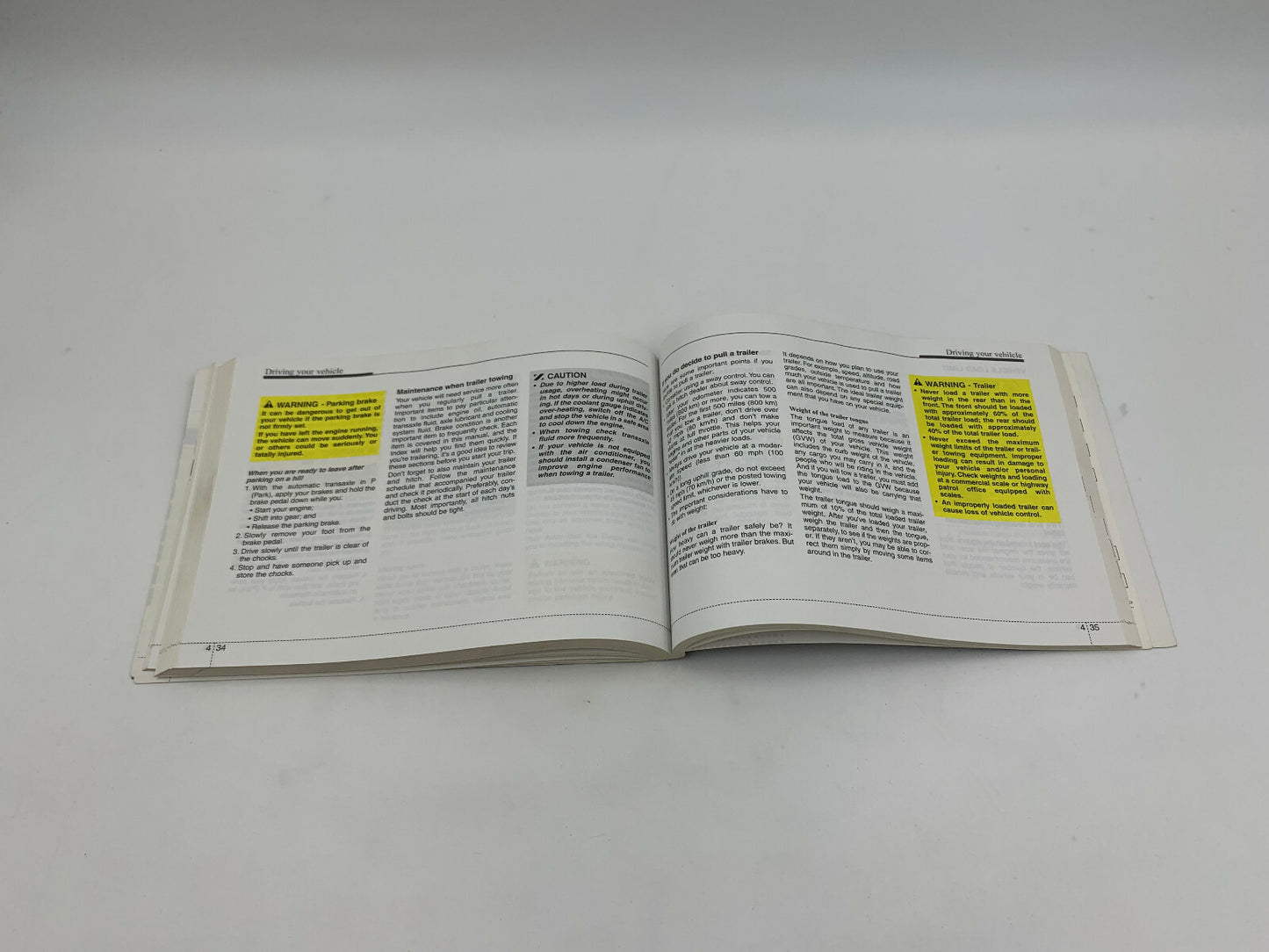 2005 Kia Sedona Owners Manual OEM D04B25083