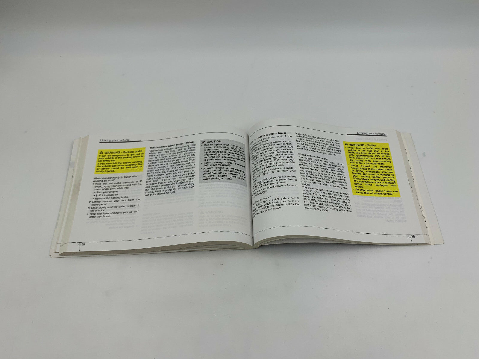 2005 Kia Sedona Owners Manual OEM D04B25083