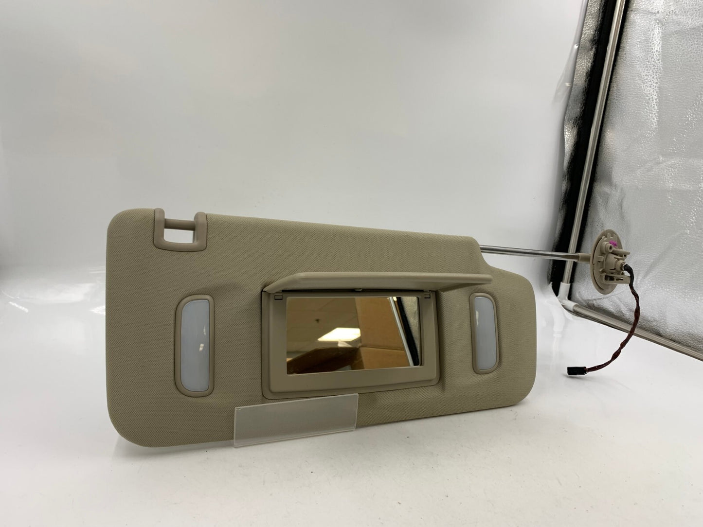 2013-2017 Cadillac XTS Passenger Sun Visor Tan Illuminated OEM E01B36001