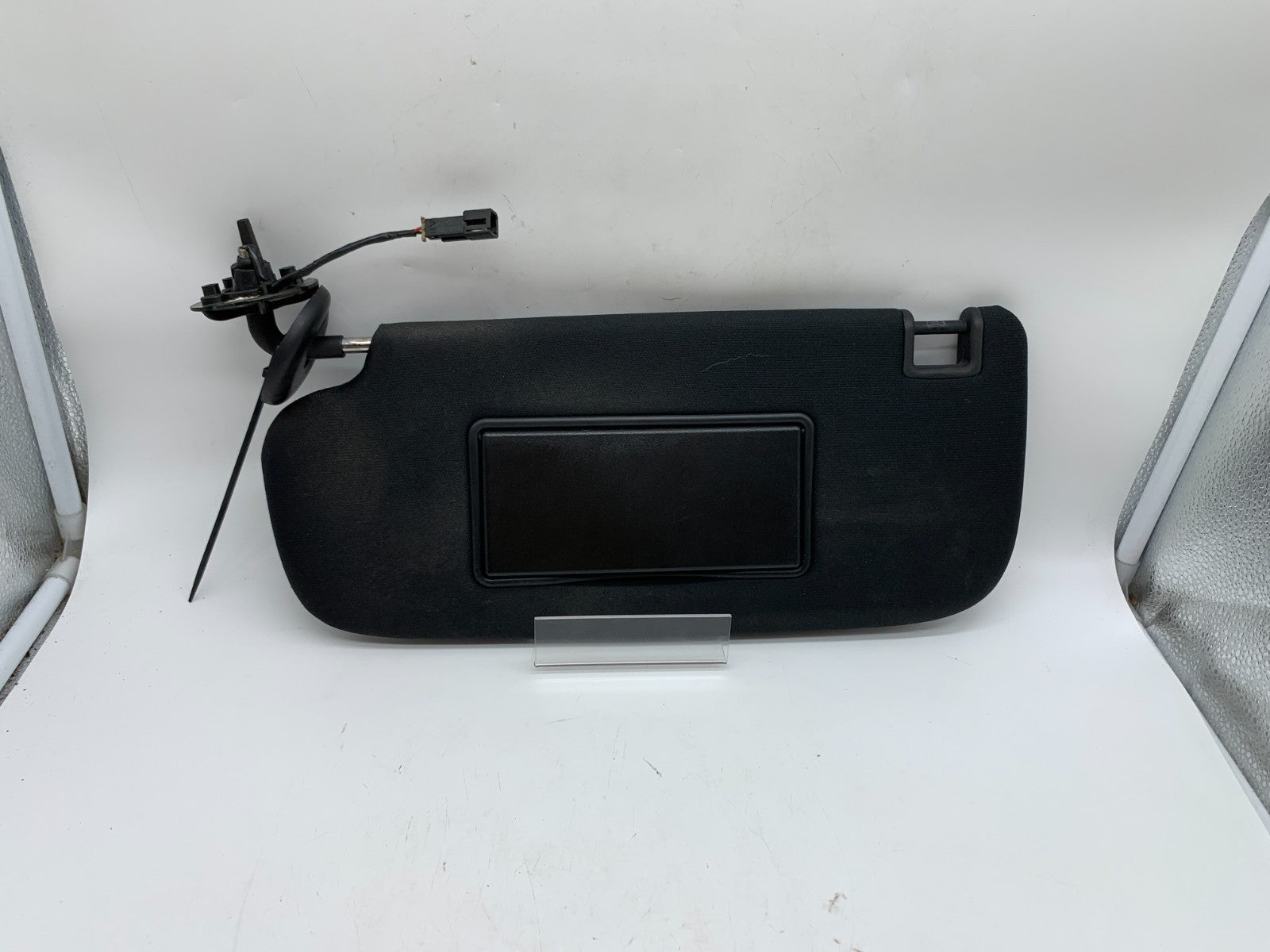 2014-2022 Jeep Grand Cherokee Driver Sun Visor Black Illuminated B01B32002