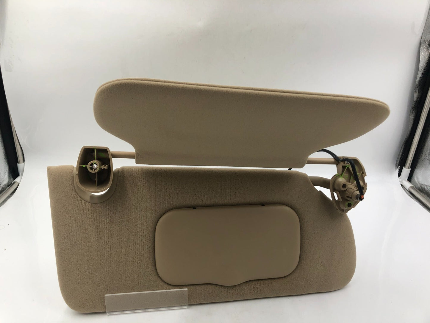 2006-2007 Cadillac DTS Passenger Sun Visor Sand OEM E01B48059