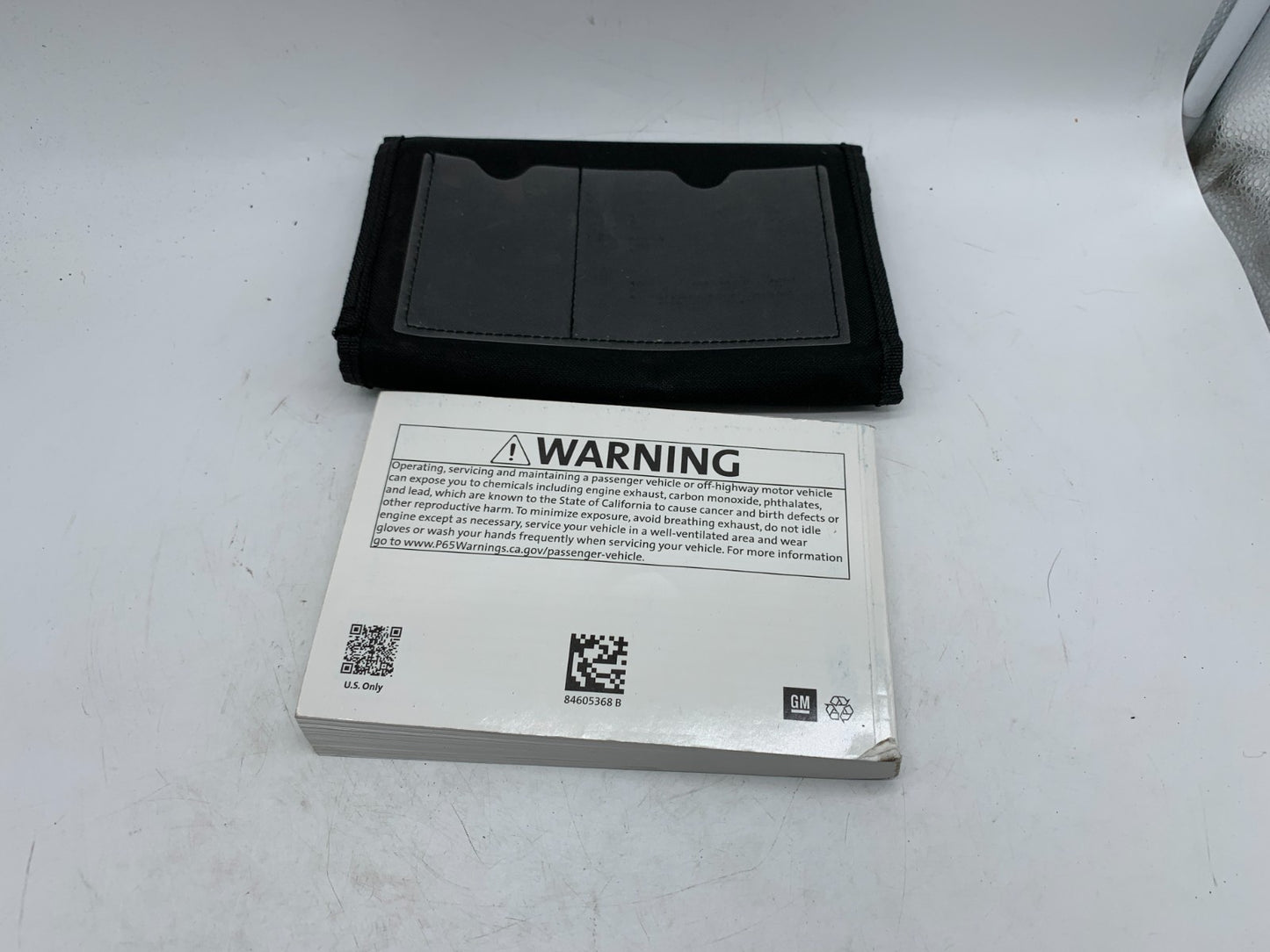 2019 Chevrolet Colorado Owners Manual Set with Case OEM B01B16004